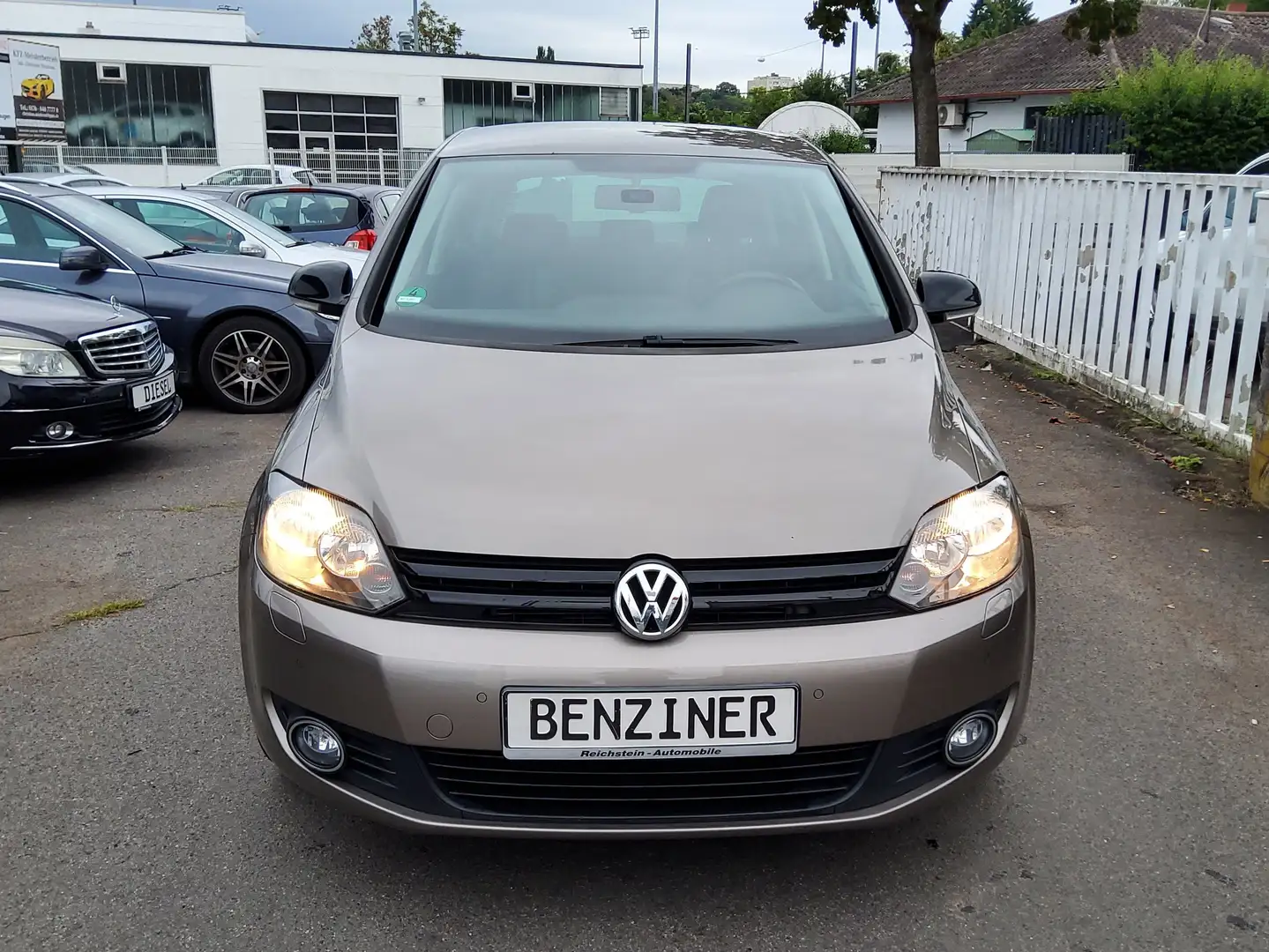 Volkswagen Golf Plus Golf Plus 1.2 TSI MATCH Grau - 1