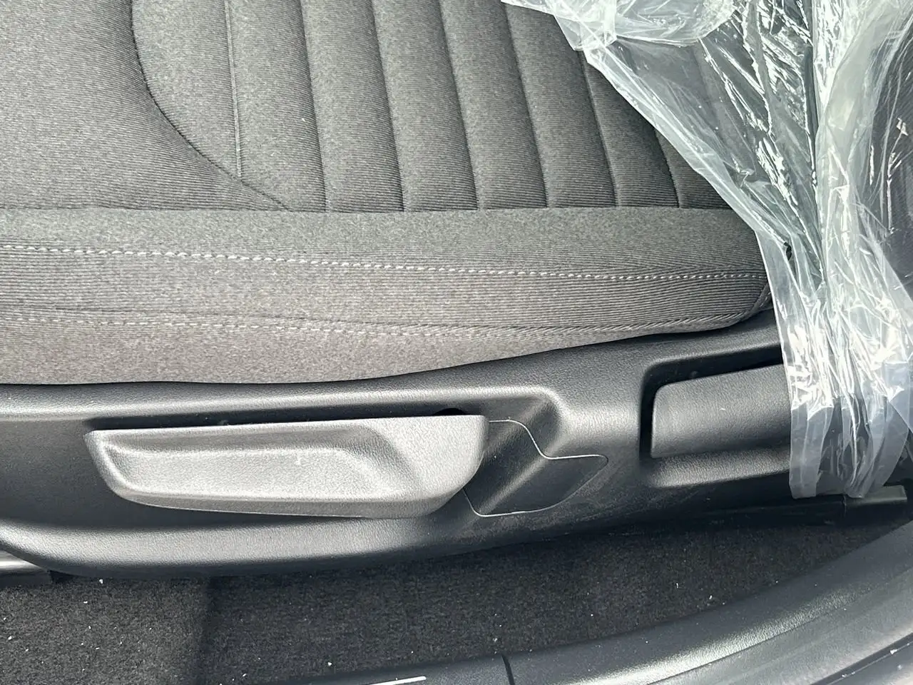 Kia K4 снимка Kia K4