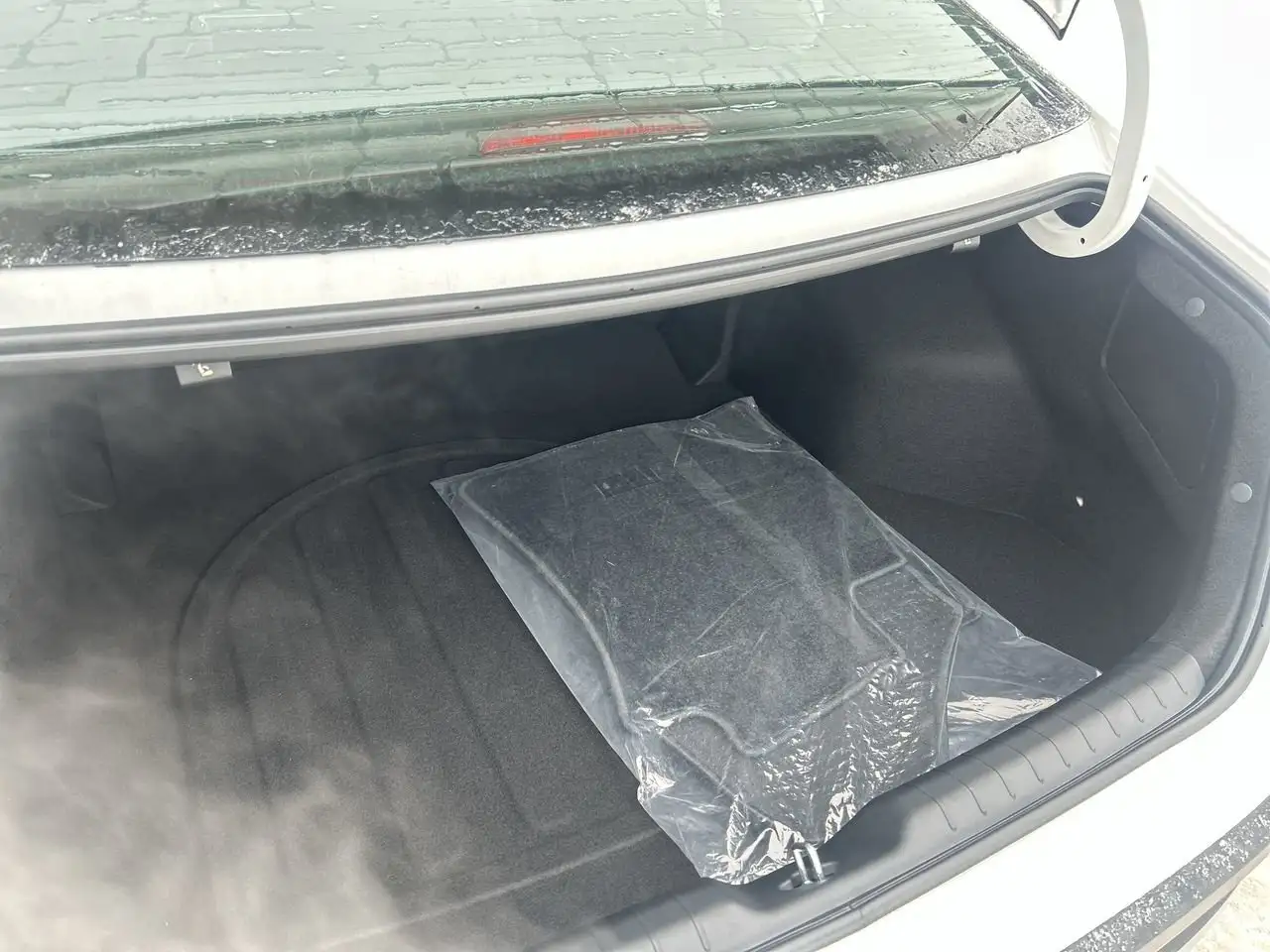Kia K4 снимка Kia K4