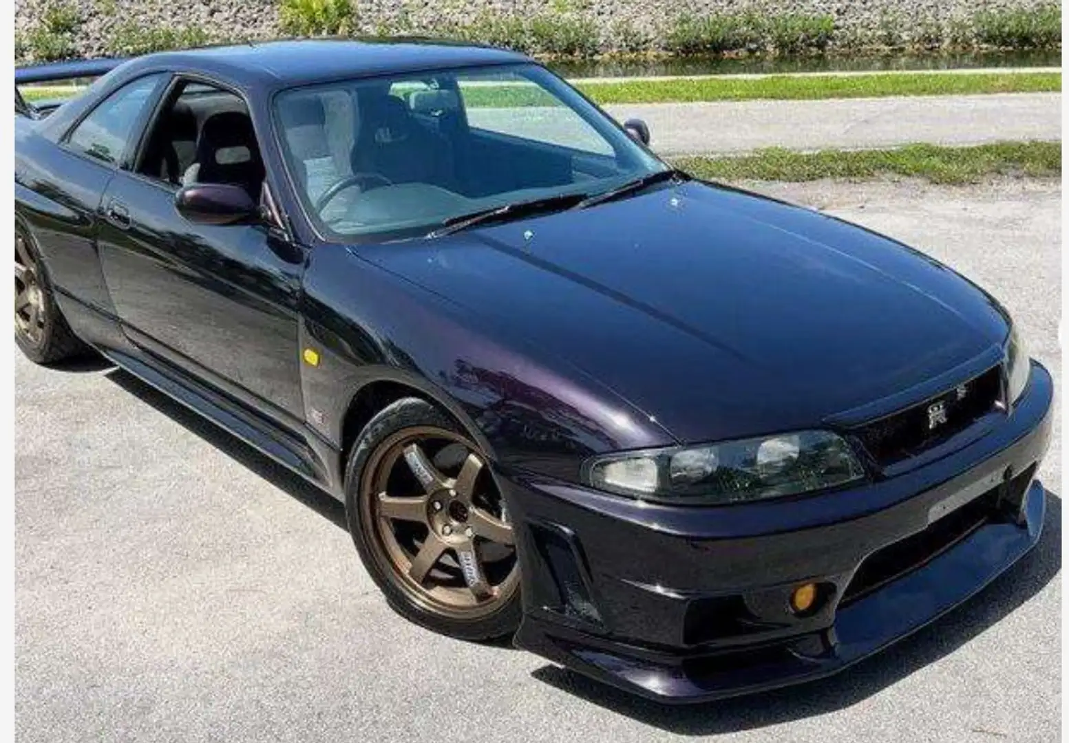 Nissan GT-R Schwarz - 2