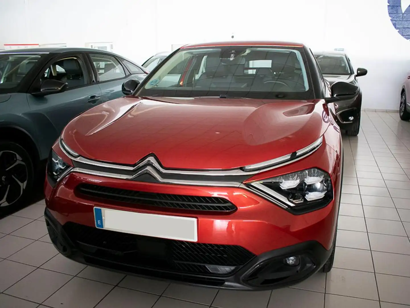 Citroen C4 1.2 PURETECH 130 S&S FEEL PACK 5P Rojo - 2