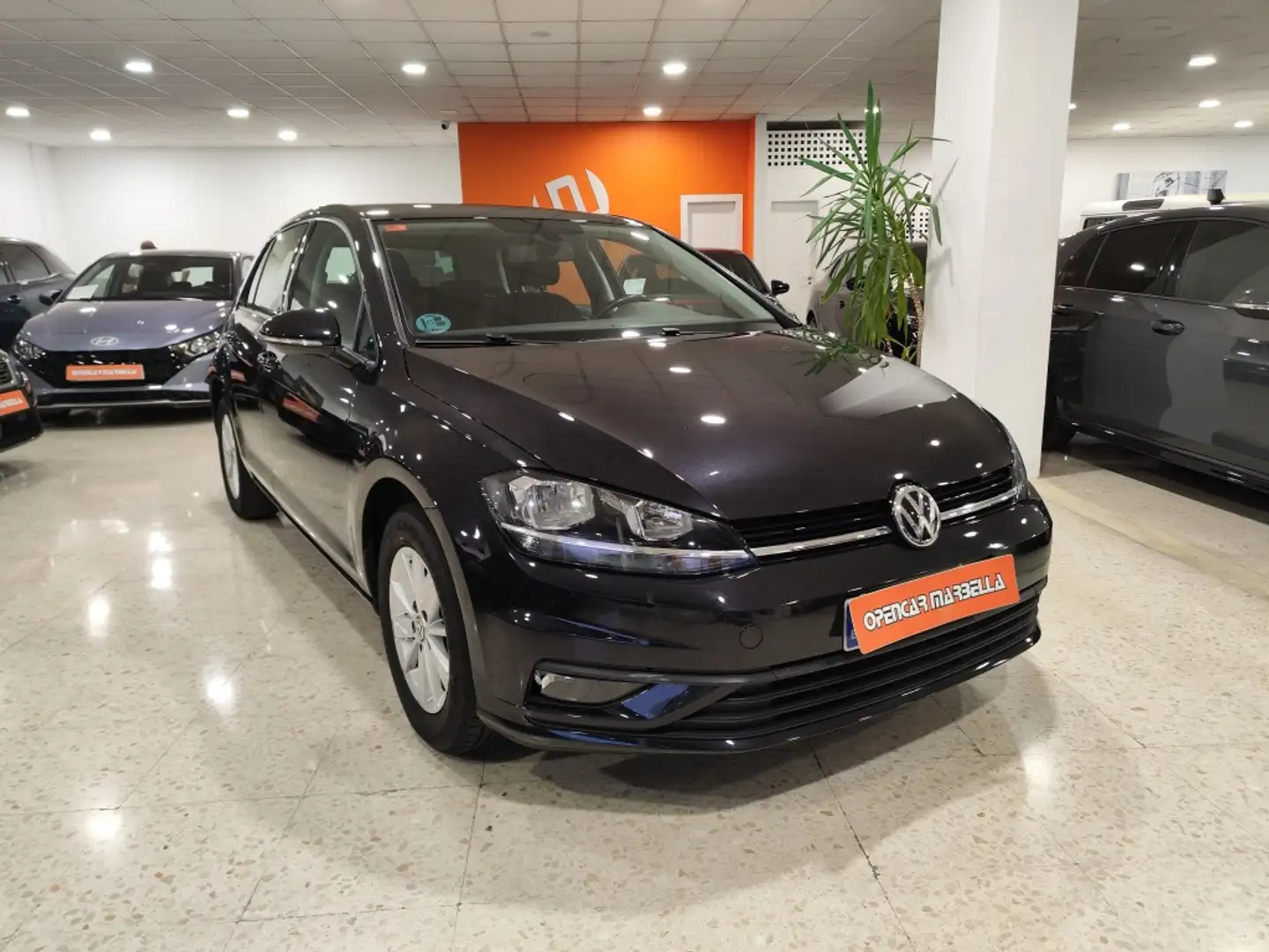 Volkswagen Golf 1.0 TSI Business Edition 85kW Negro - 1