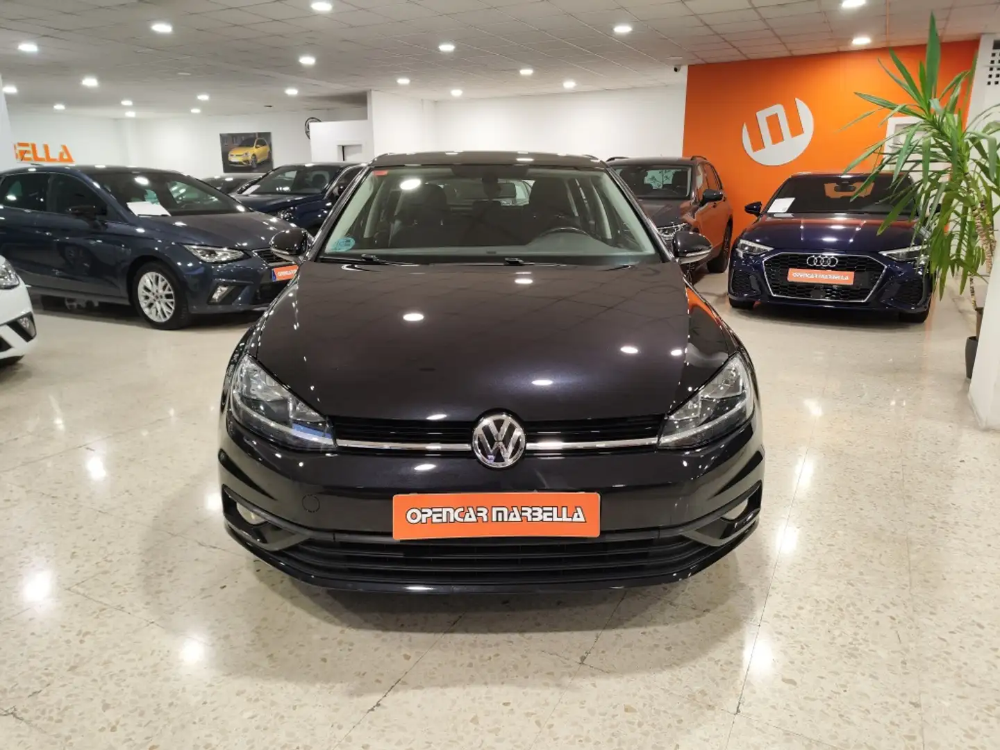 Volkswagen Golf 1.0 TSI Business Edition 85kW Negro - 2