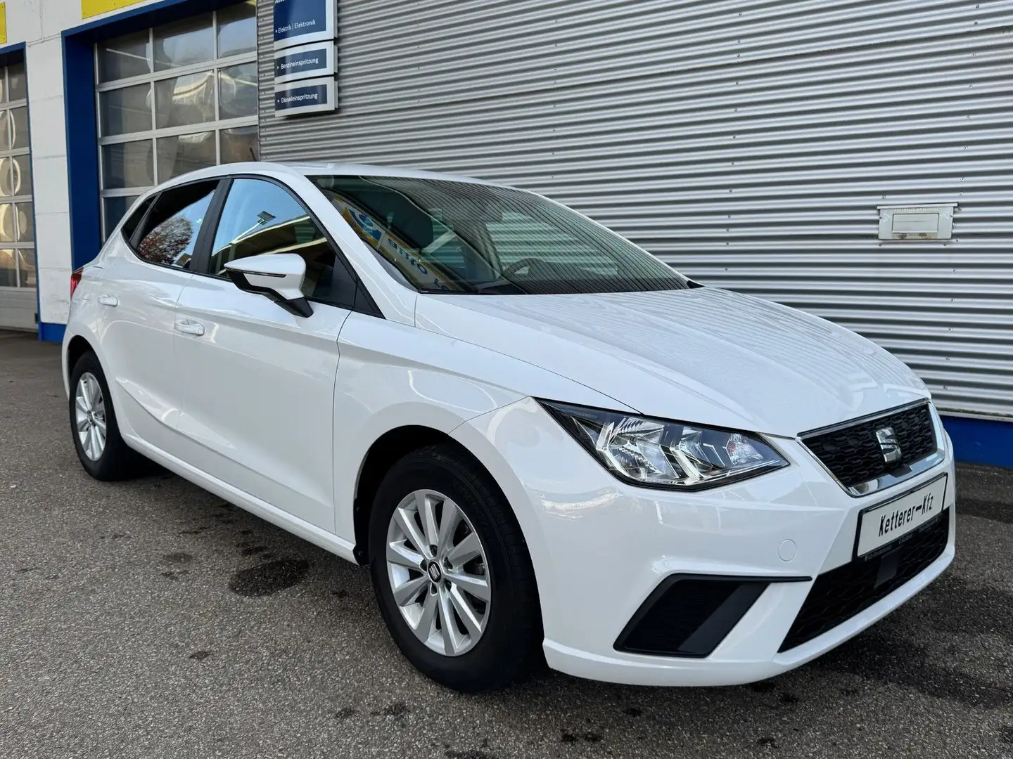 SEAT Ibiza 1.0 TSI 70kW Style Weiß - 1