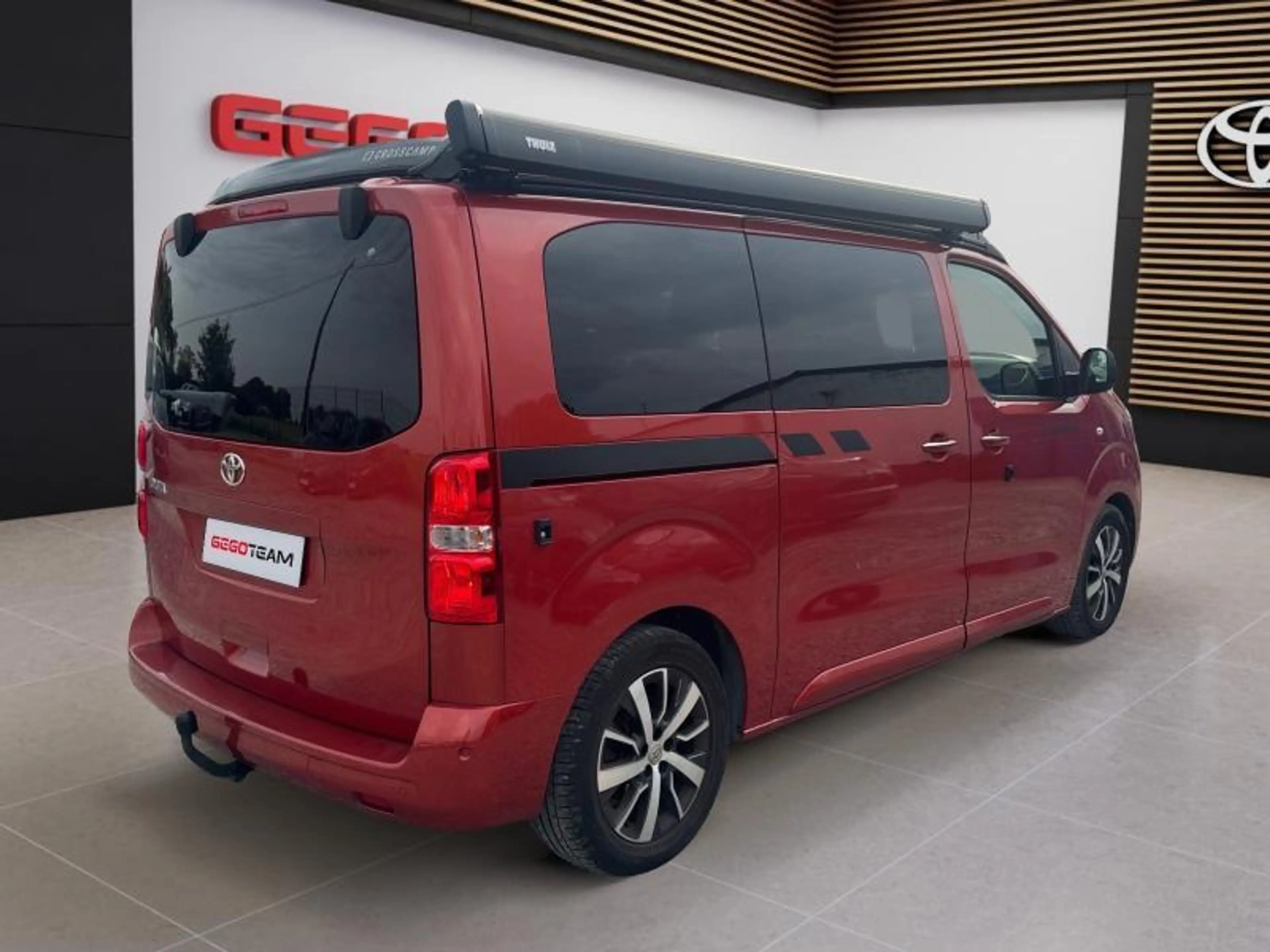Toyota Verso 2.0D CROSSCAMP — photo 5