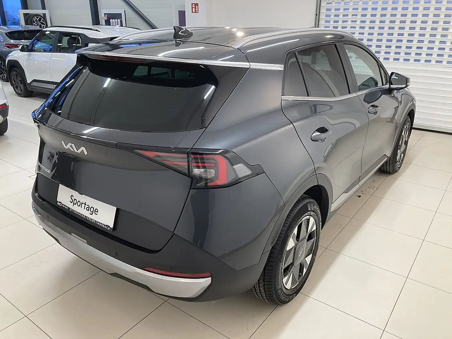 Kia Sportage 1,6 TGDI Silber Grau - 2
