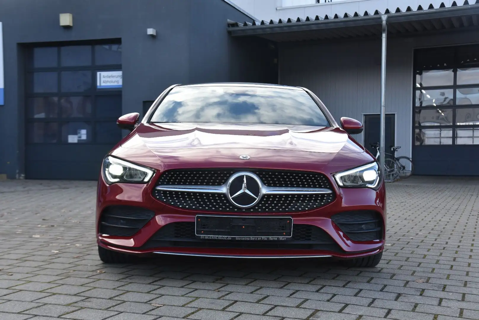 Mercedes-Benz CLA Shooting Brake CLA 220 d Rot - 2