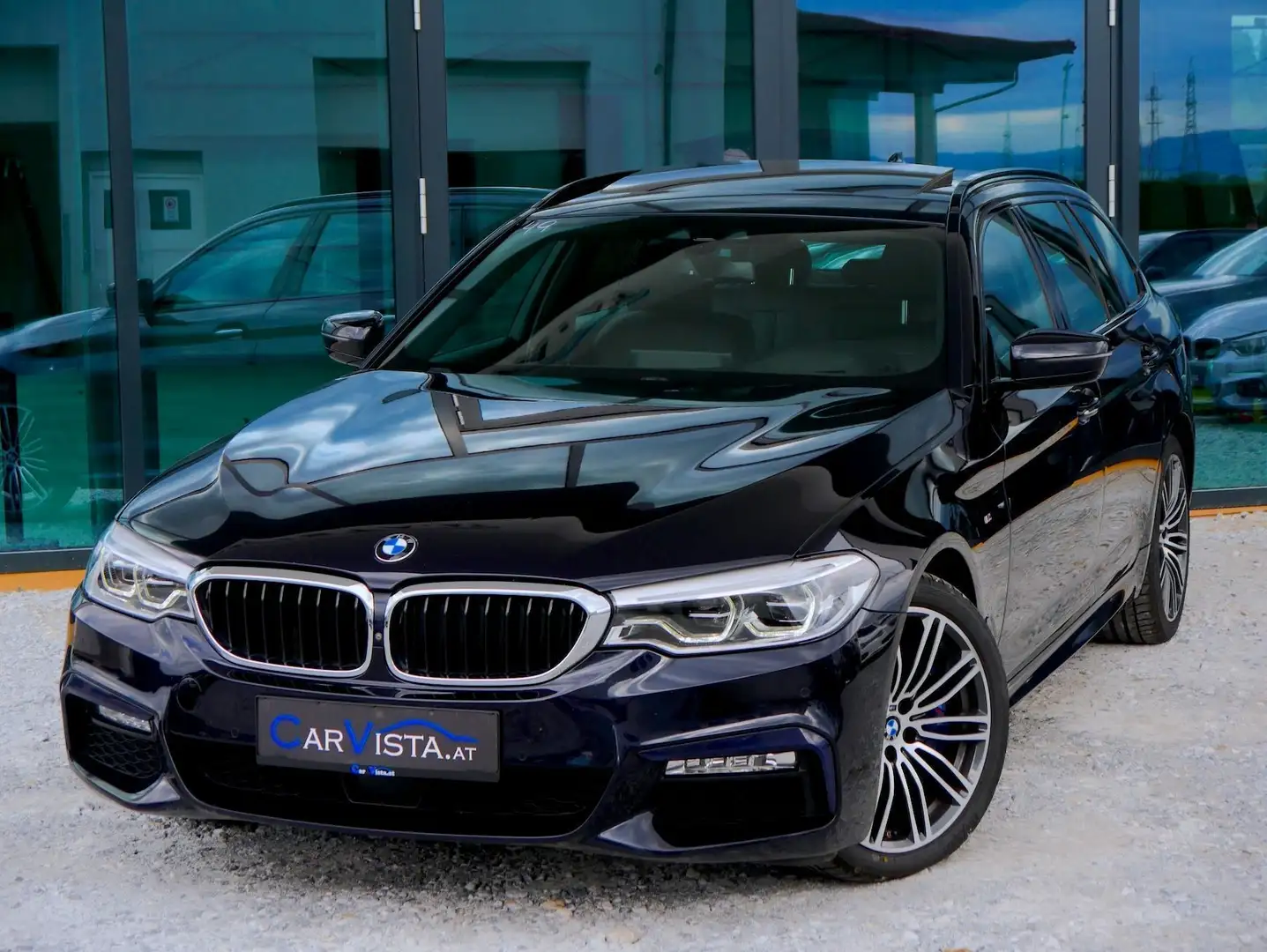 BMW 540 Touring Aut. d xDrive M Sport Schwarz - 2