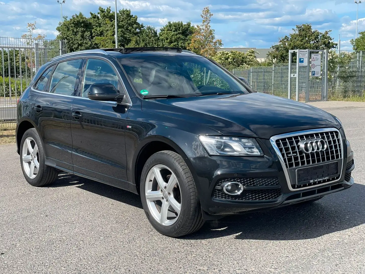 Audi Q5 2.0 TDI S Line Leder Navi Pano Xenon Kamera Noir - 1