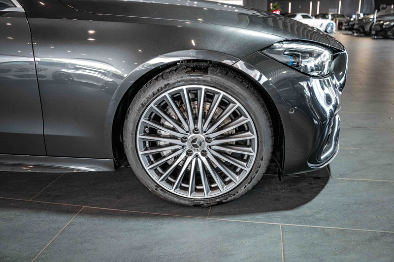 Mercedes-Benz C 220 d Lim. AMG Line Digital Light 360*Kam. Mem — photo 4