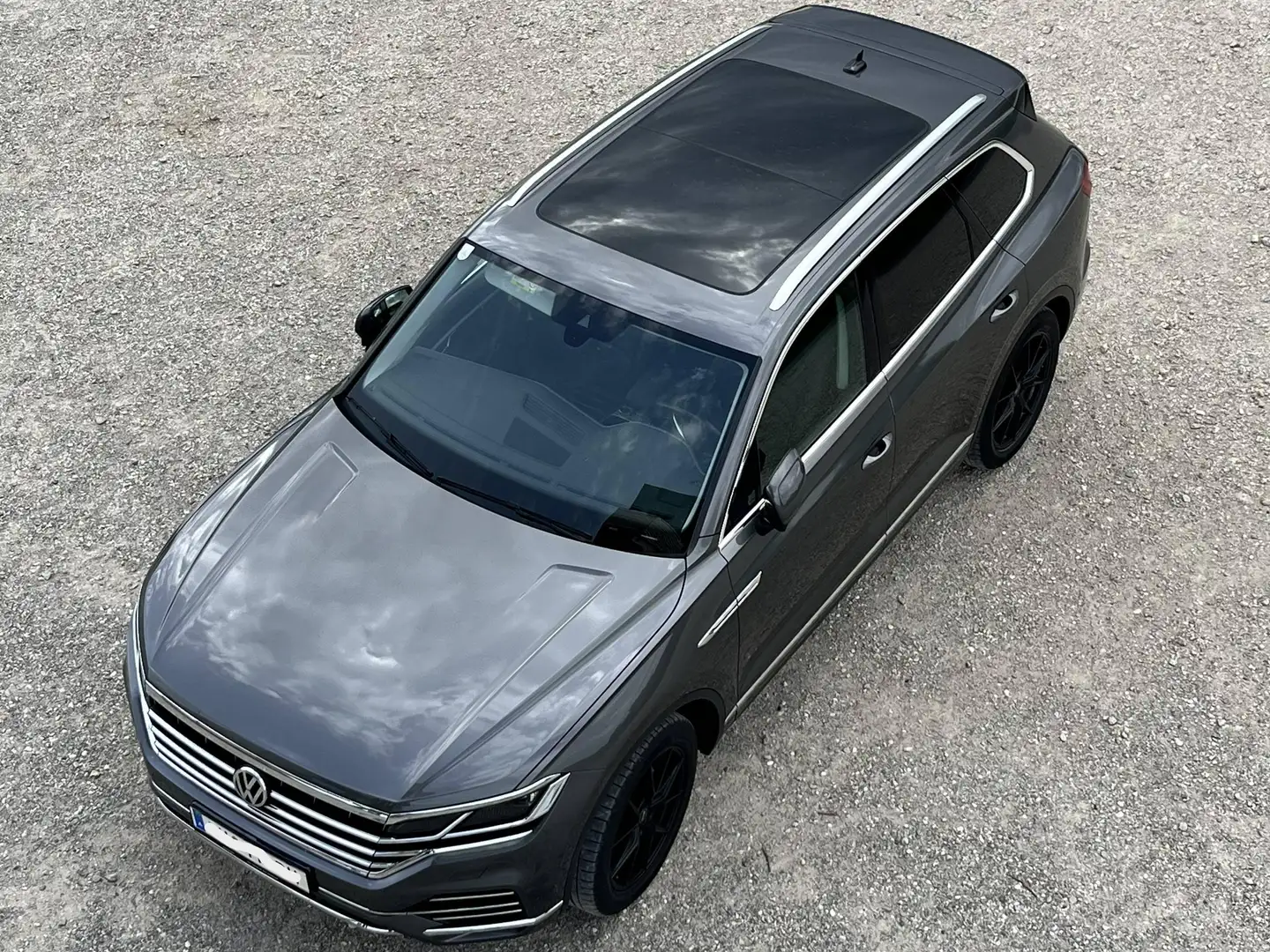 Volkswagen Touareg VW Touareg 4Motion V6 TDI SCR Elegance AUT + PANO + Matrix LED Grau - 1