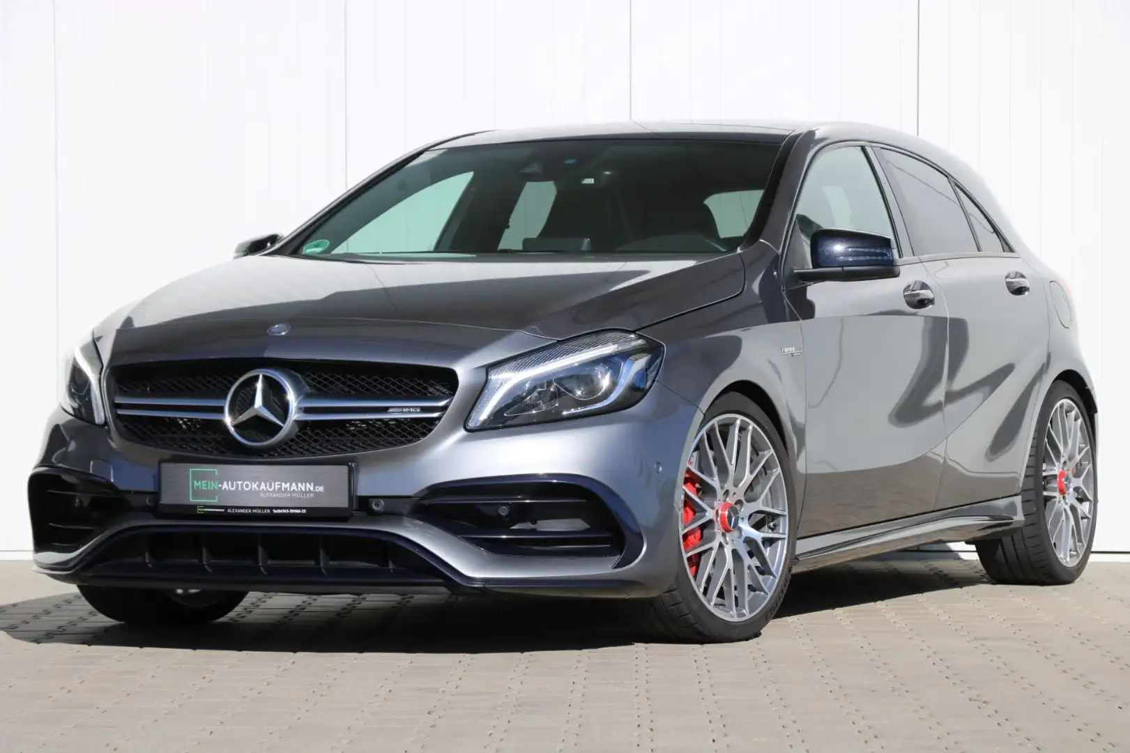 Mercedes-Benz A 45 AMG 4Matic Perf.-Sitze+AGA*DRIVER*PANO*HK* Grau - 1