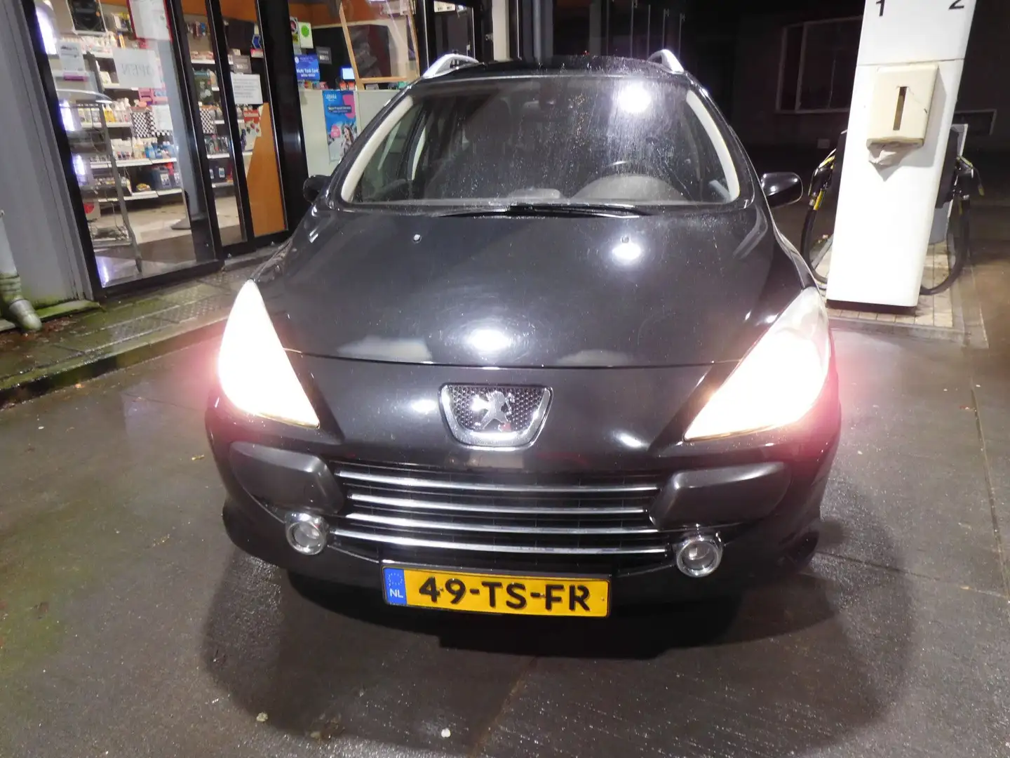 Peugeot 307 SW 2.0-16V Premium Staat in De Krim Black - 1