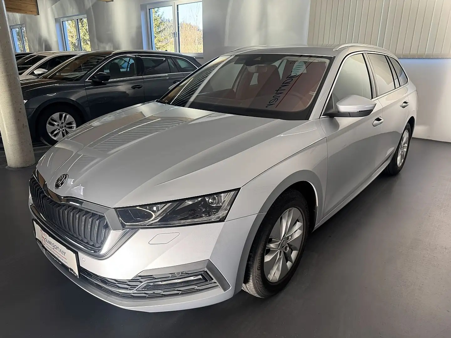 Skoda Octavia Combi 2,0TDI DSG *LED*NAVI*Sitzheizung*WSS-Heiz... Silber - 2