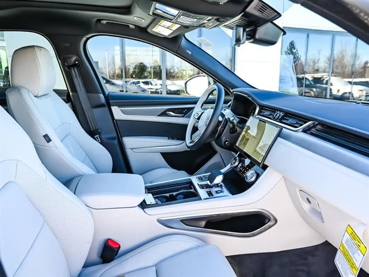 Jaguar F-Pace снимка Jaguar F-Pace