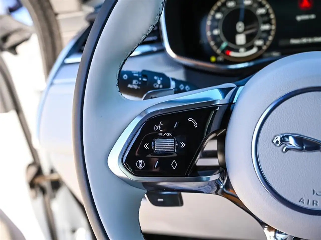 Jaguar F-Pace снимка Jaguar F-Pace