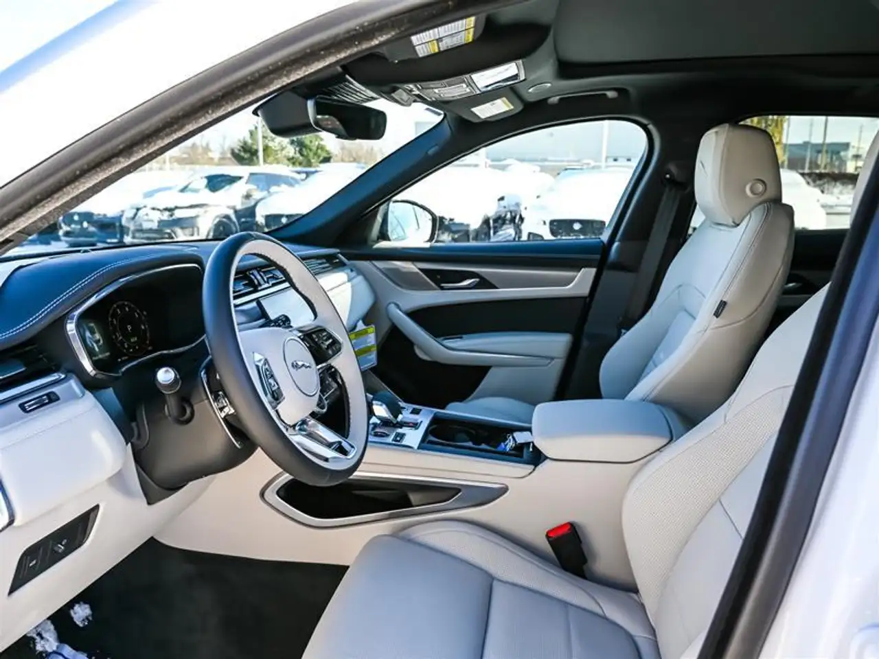Jaguar F-Pace снимка Jaguar F-Pace