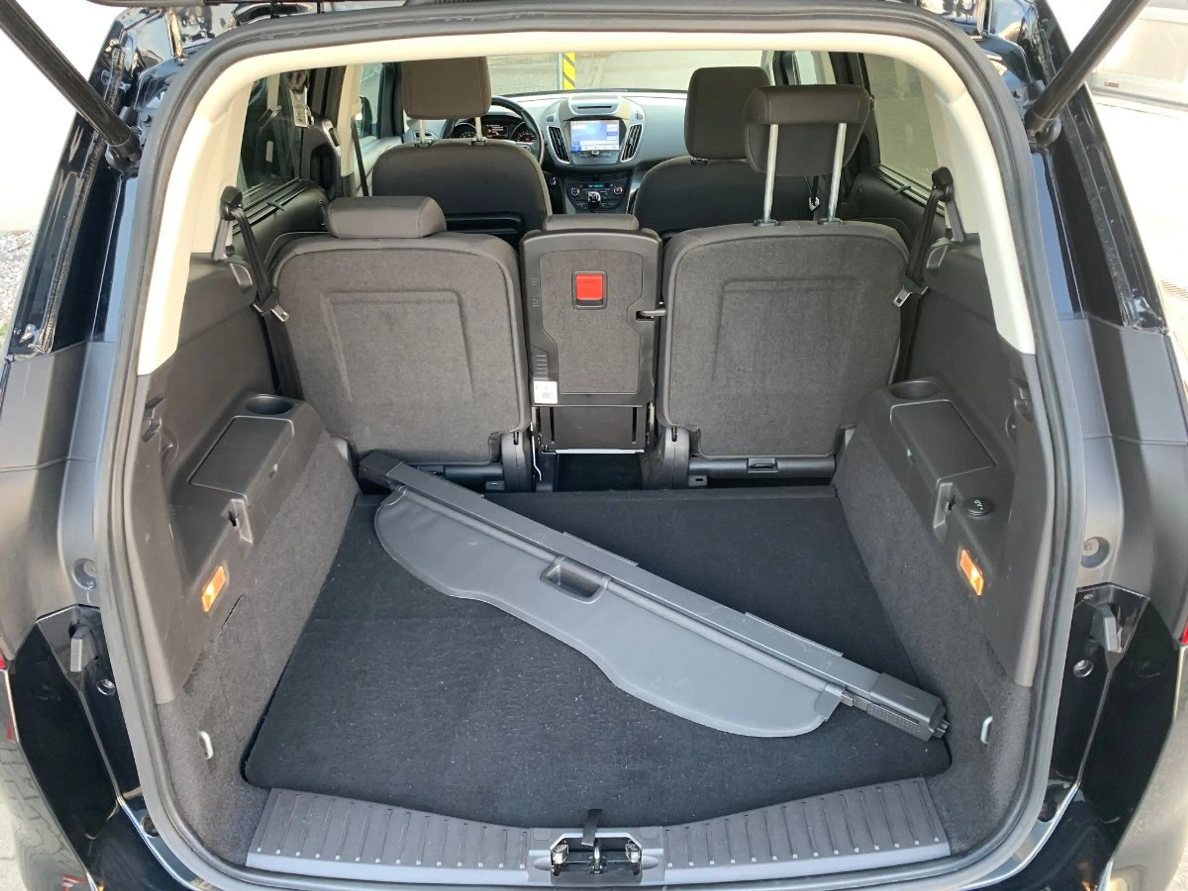 Ford Grand C-Max Titanium Navi Kamera Bi-Xenon SHZ PDC — photo 21
