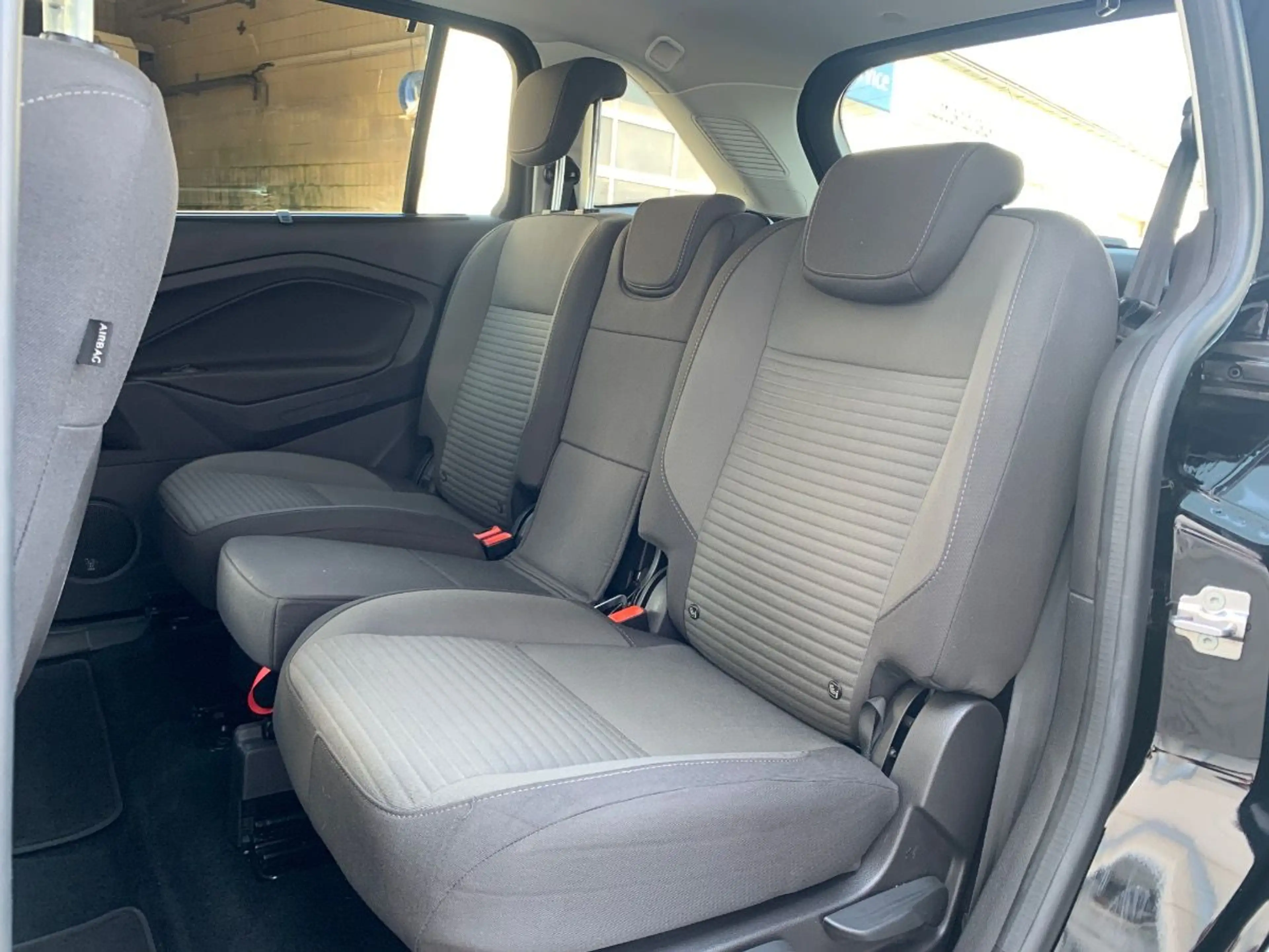 Ford Grand C-Max Titanium Navi Kamera Bi-Xenon SHZ PDC — photo 20