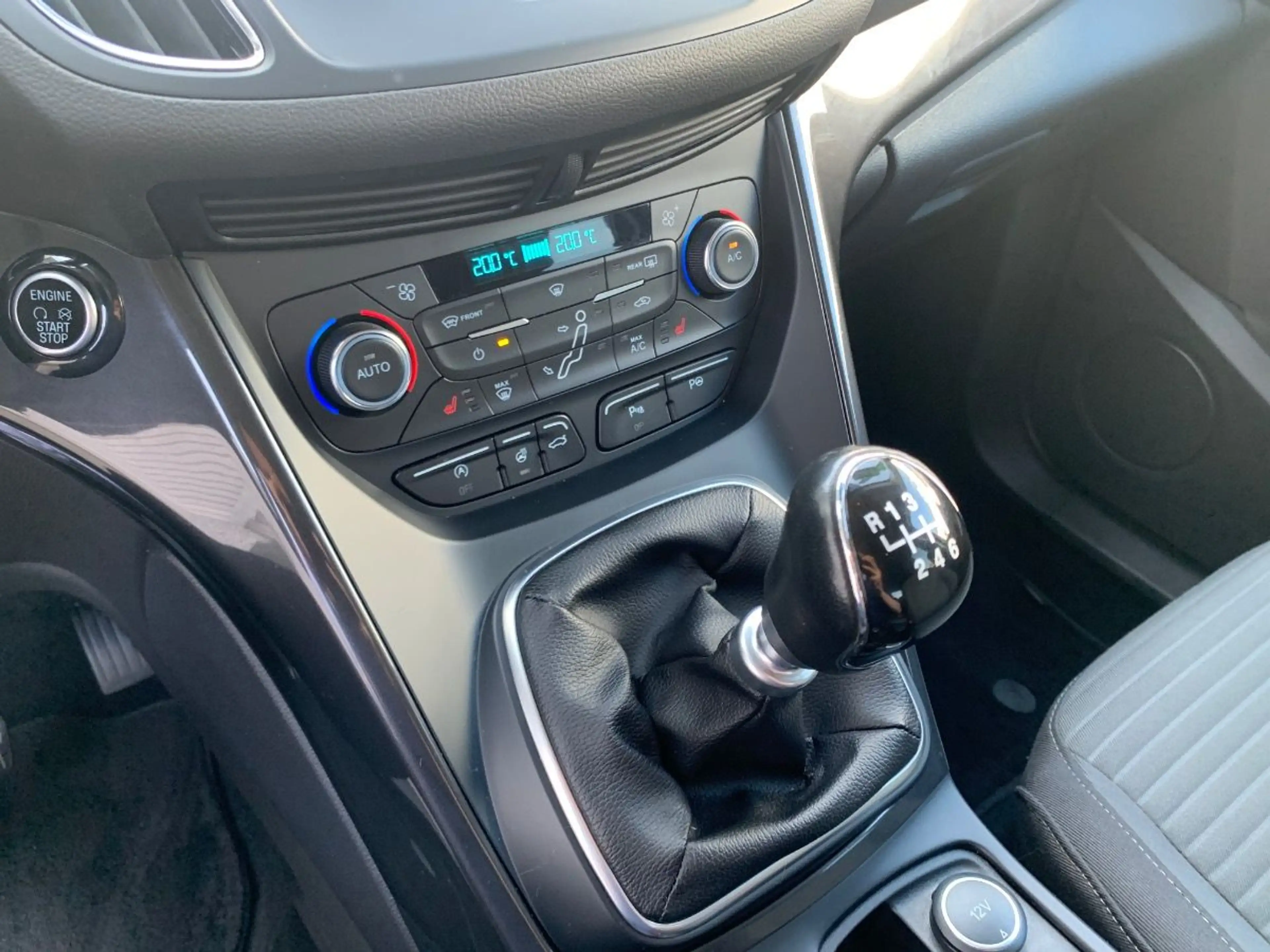 Ford Grand C-Max Titanium Navi Kamera Bi-Xenon SHZ PDC — photo 18