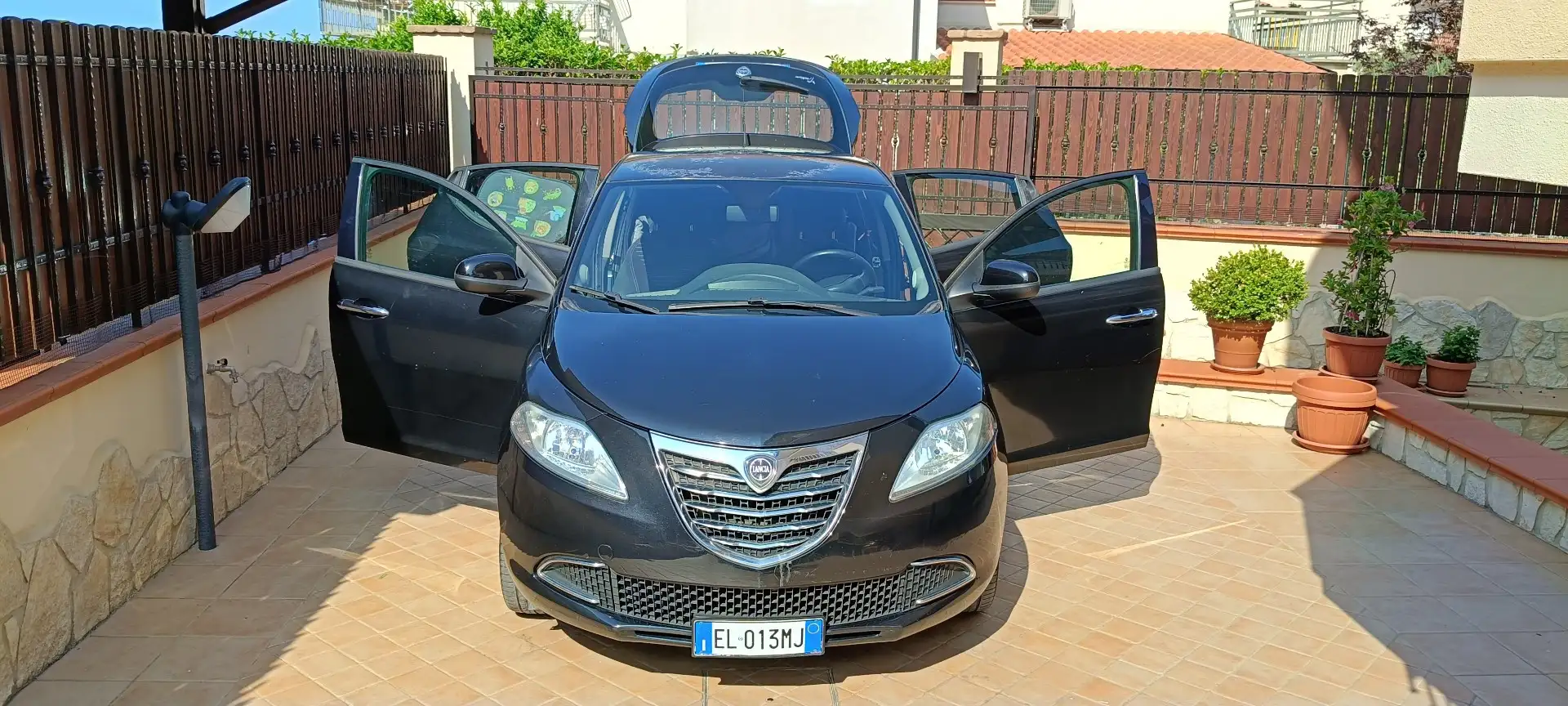 Lancia Ypsilon Ypsilon III 2012 1.2 69cv 5porte S&S Gold Negru - 2