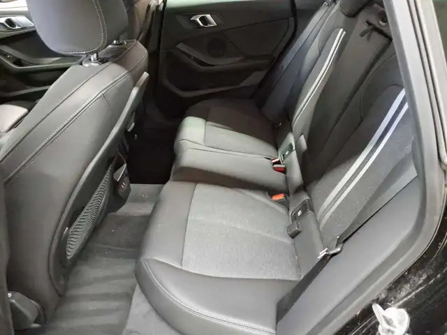 BMW 2 Series view 13