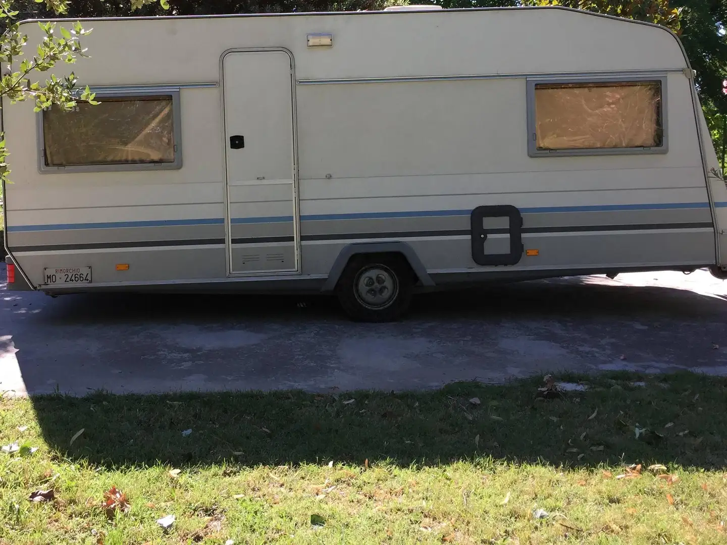 Caravans-Wohnm Knaus AZUR Weiß - 1