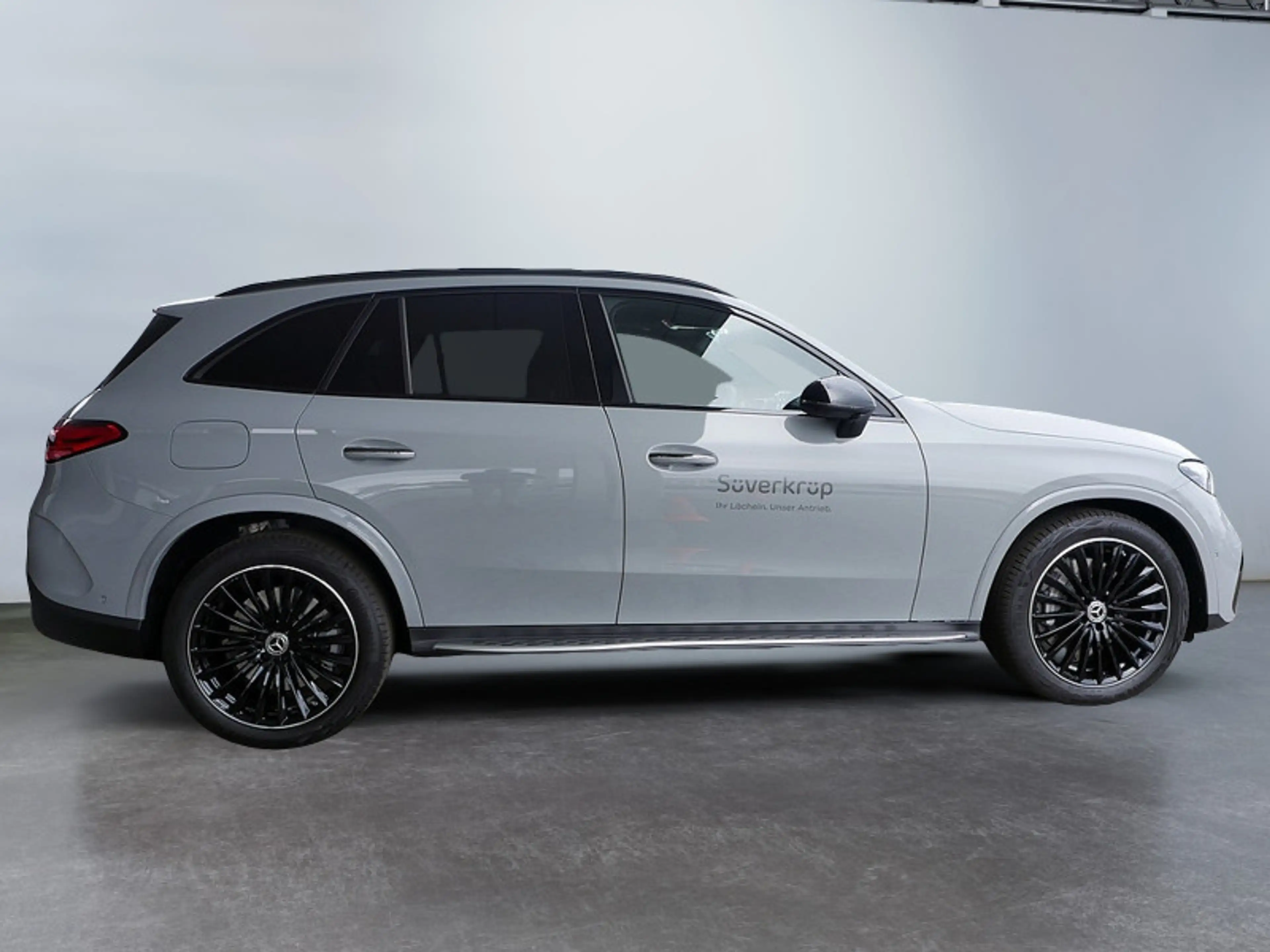 Mercedes-Benz GLC 450 d 4MATIC AMG BURM NIGHT MEMO 360 AHK PDC — photo 6
