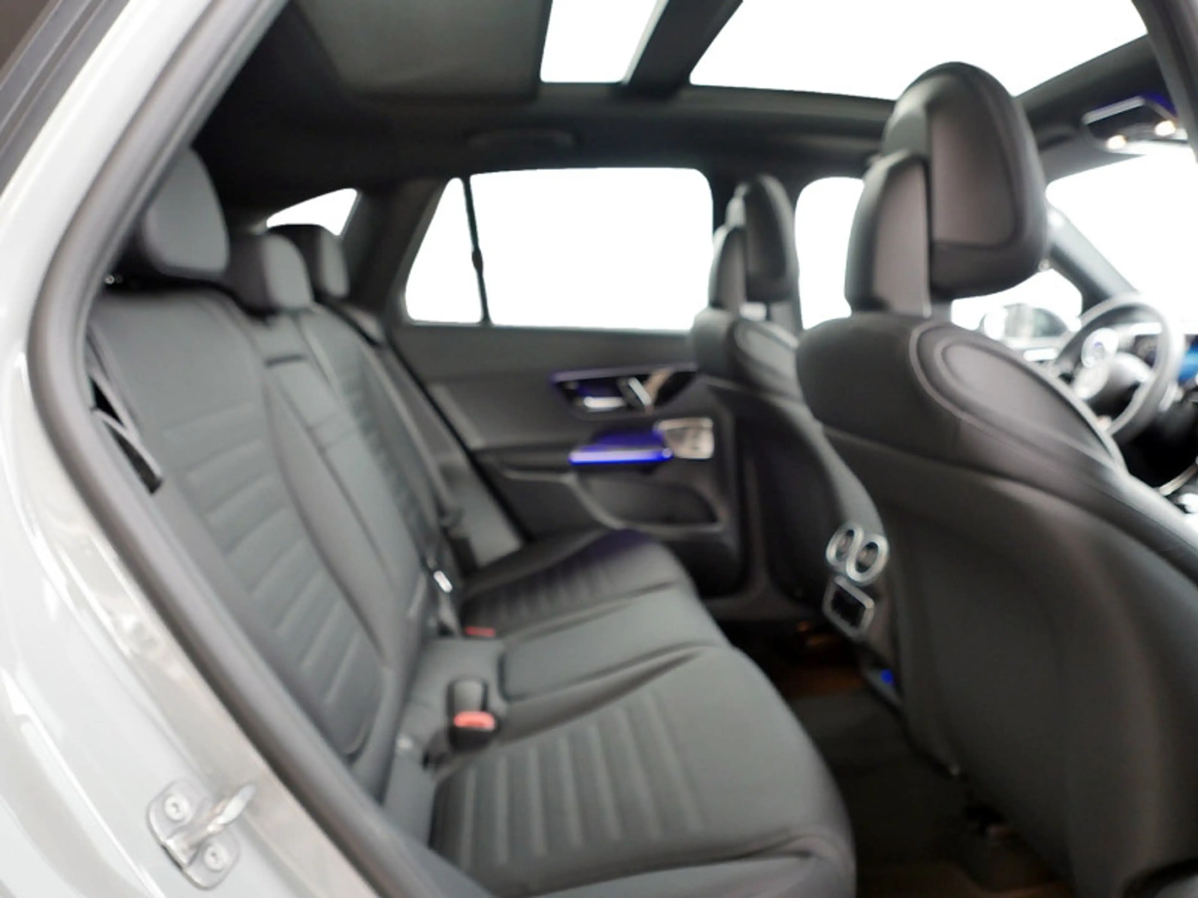 Mercedes-Benz GLC 450 d 4MATIC AMG BURM NIGHT MEMO 360 AHK PDC — photo 8
