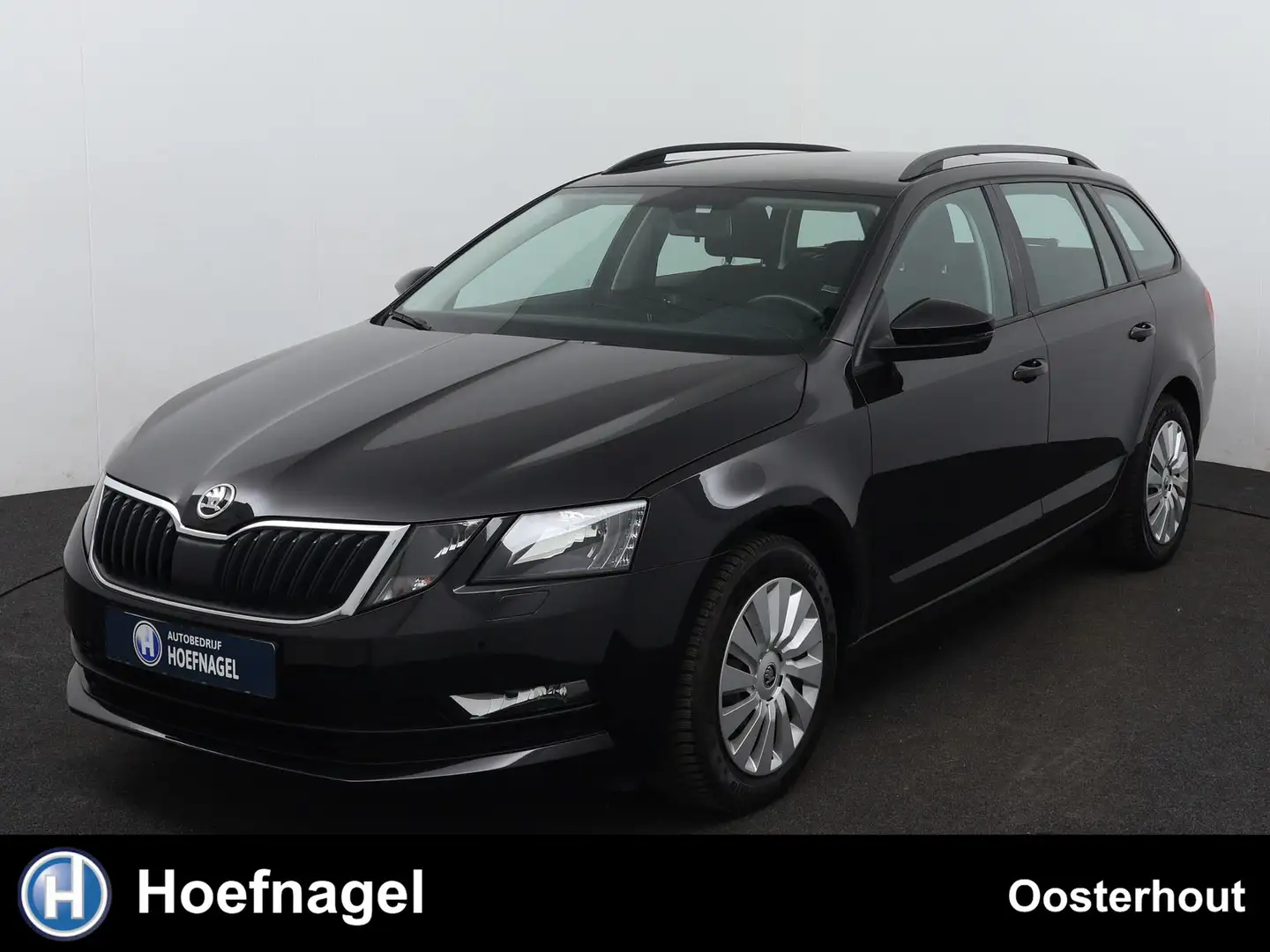 Skoda Octavia Combi 1.5 TSI Greentech Business Edition Automaat Zwart - 1