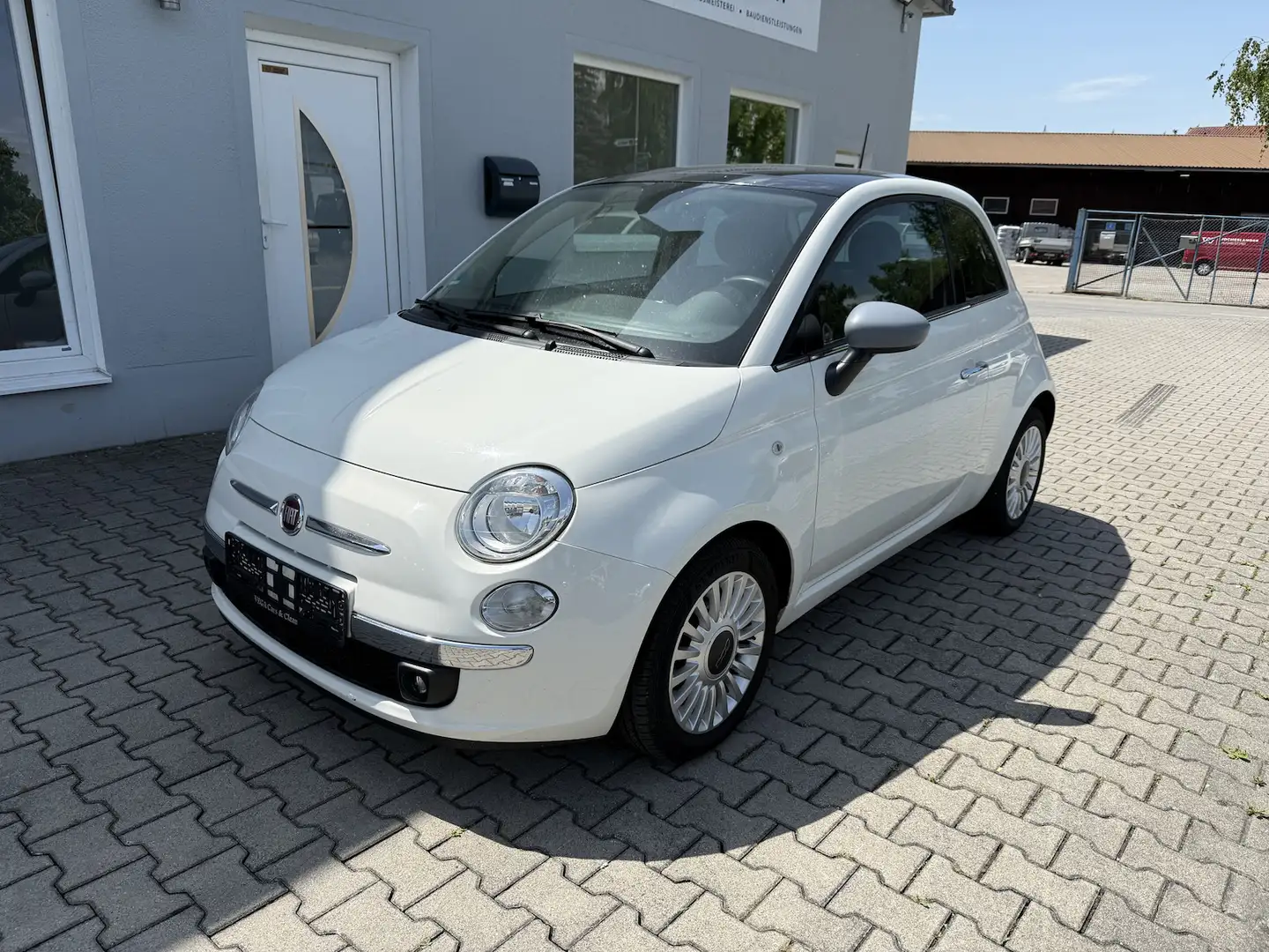 Fiat 500 Lounge AUT 86 PS eGSD KLIMA MFL ZV BC BT E5 Weiß - 1