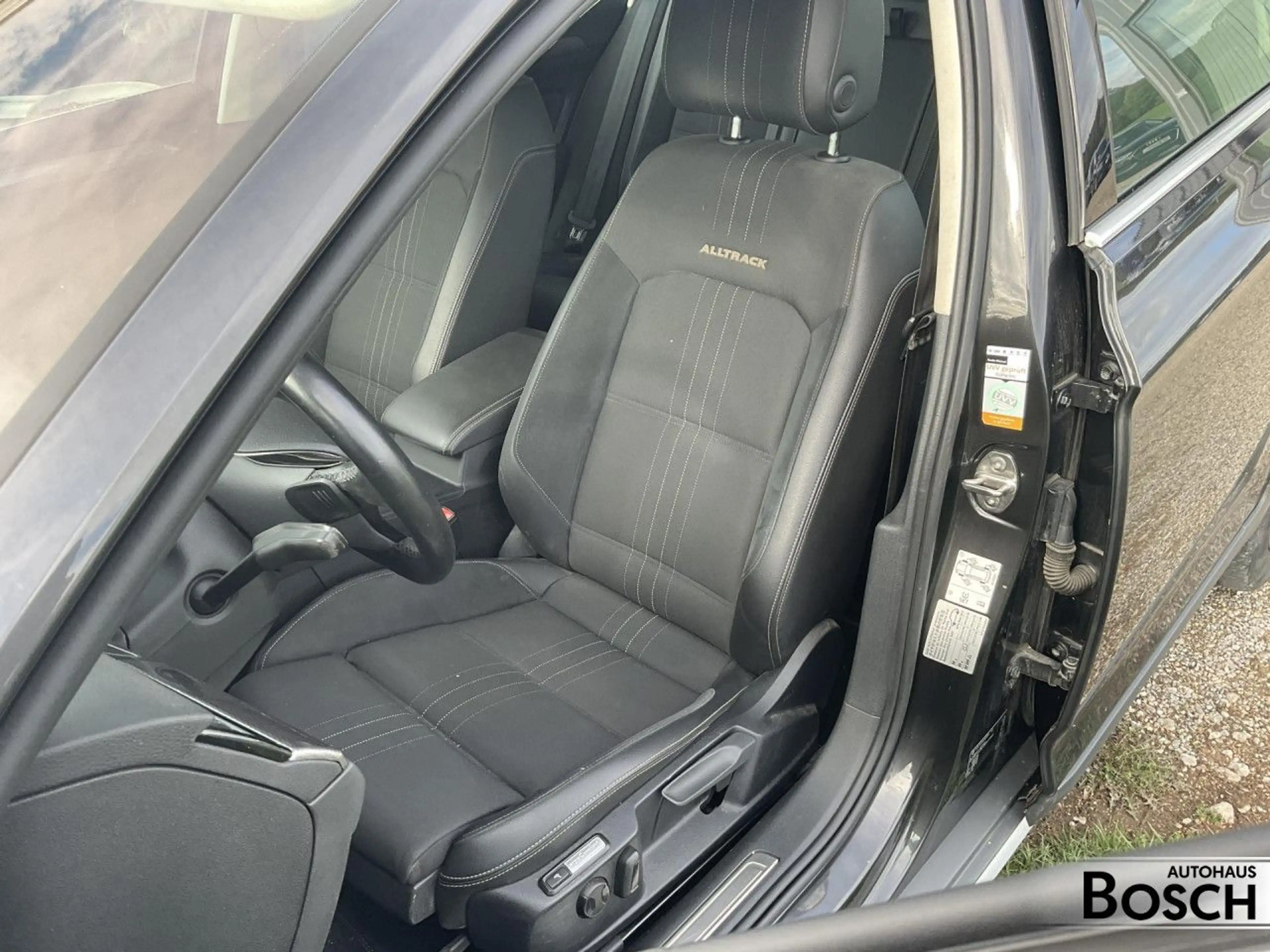 Volkswagen Passat Alltrack 4Motion 2.0 TDI DSG ACC Navi SHZ — photo 11