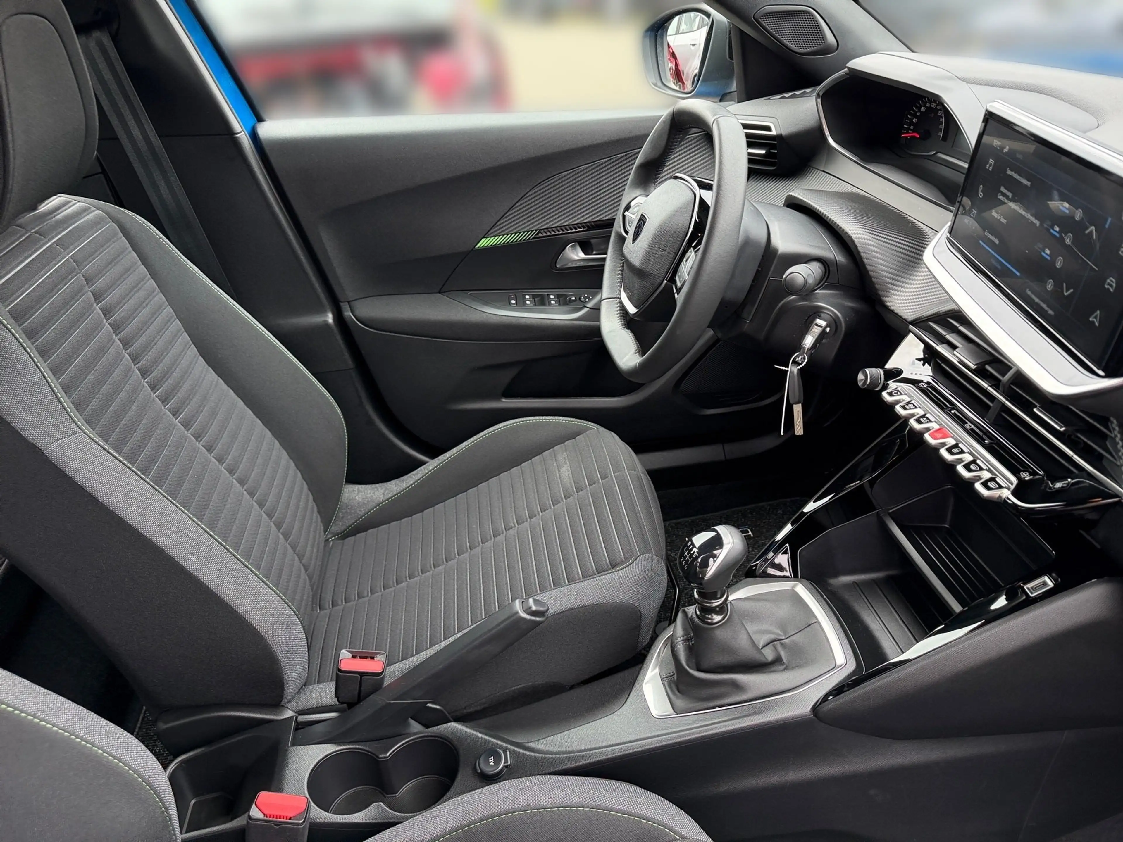 Peugeot 2008 1.2 PureTech 100 Active LED PDC KlimaA — photo 14