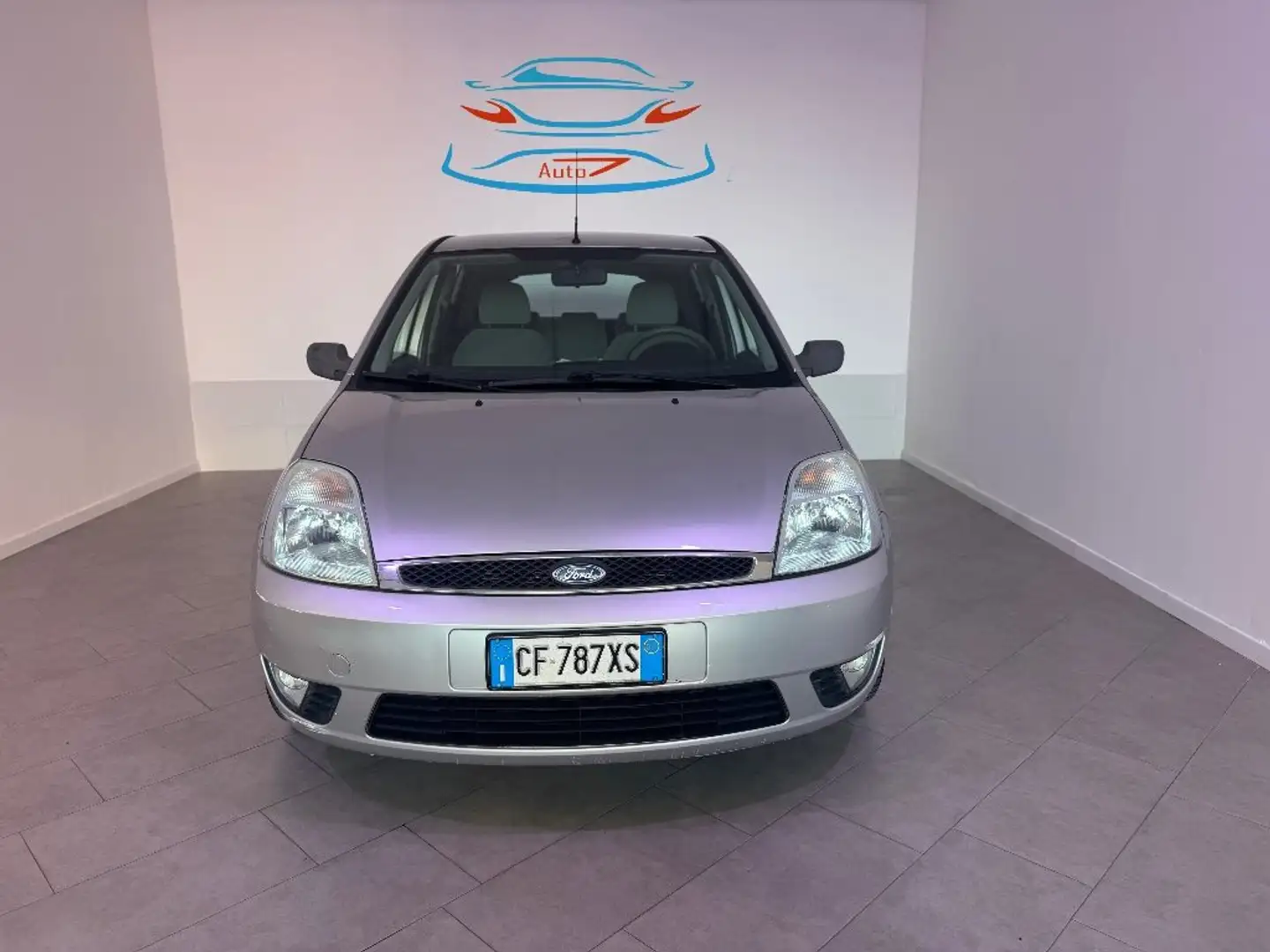 Ford Fiesta 1.4 16V 5p. Ghia Argent - 1