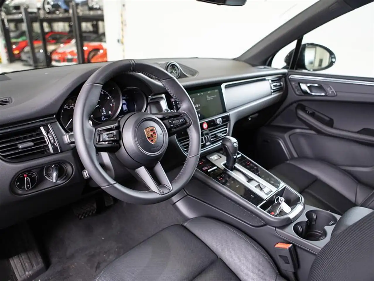 Porsche Macan снимка Porsche Macan