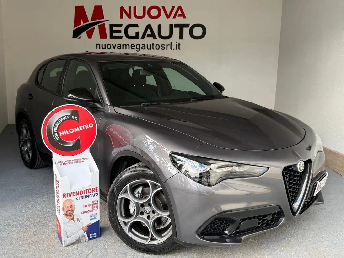 Alfa Romeo Stelvio 2.2 Turbodiesel 160 CV AT8 RWD Sprint Gris - 1