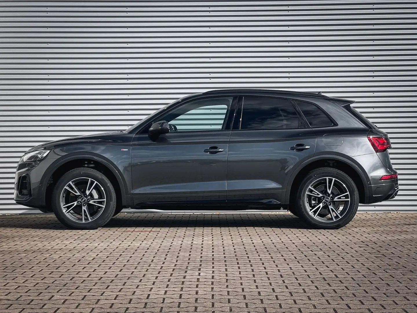 Audi Q5 TFSI e ++PANO+MATRIX+B&O+HEAD-UP+AHK+NAVI++ Grau - 2