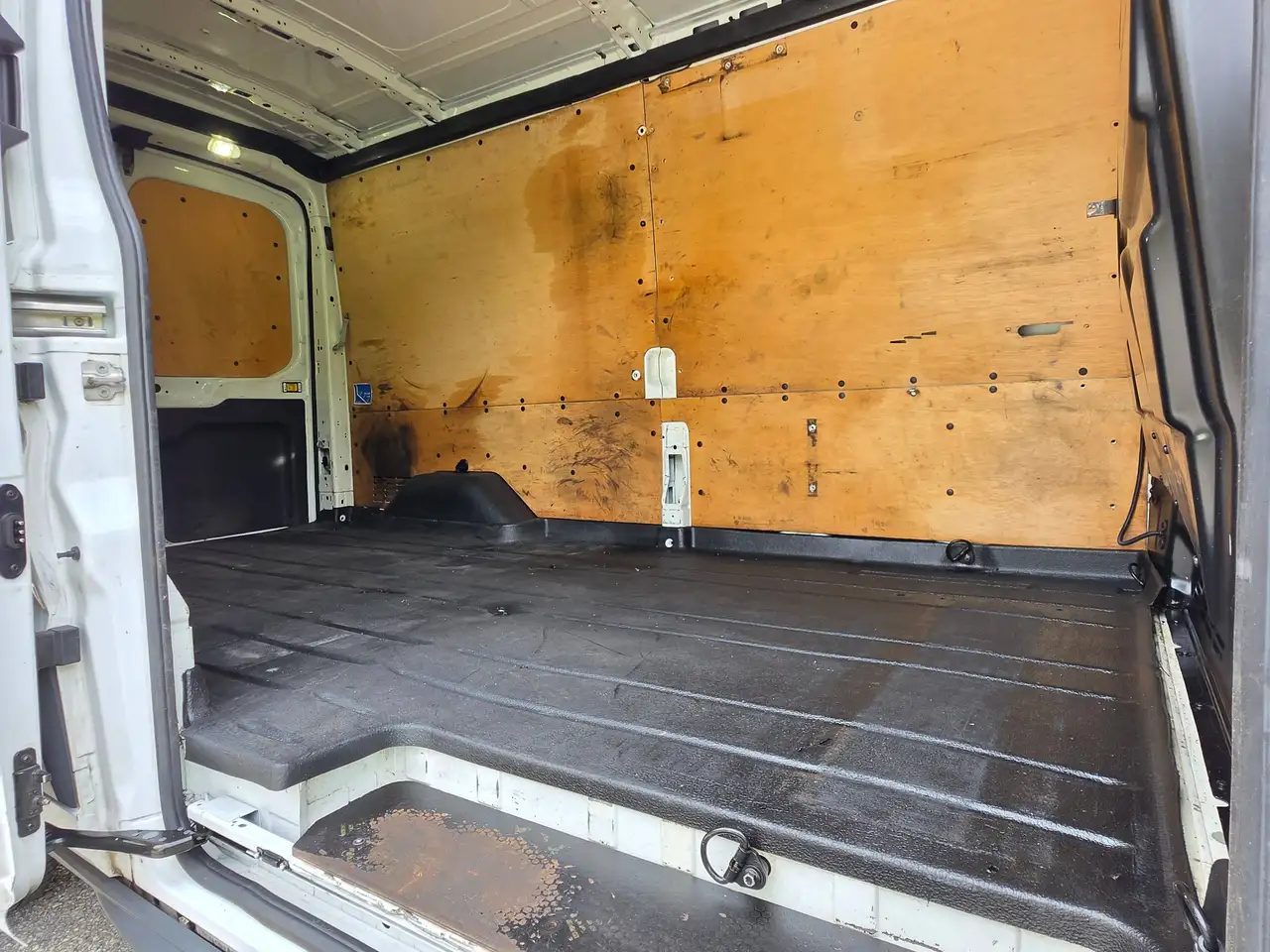 Ford Transit 350 L3 Trend – Bild 10