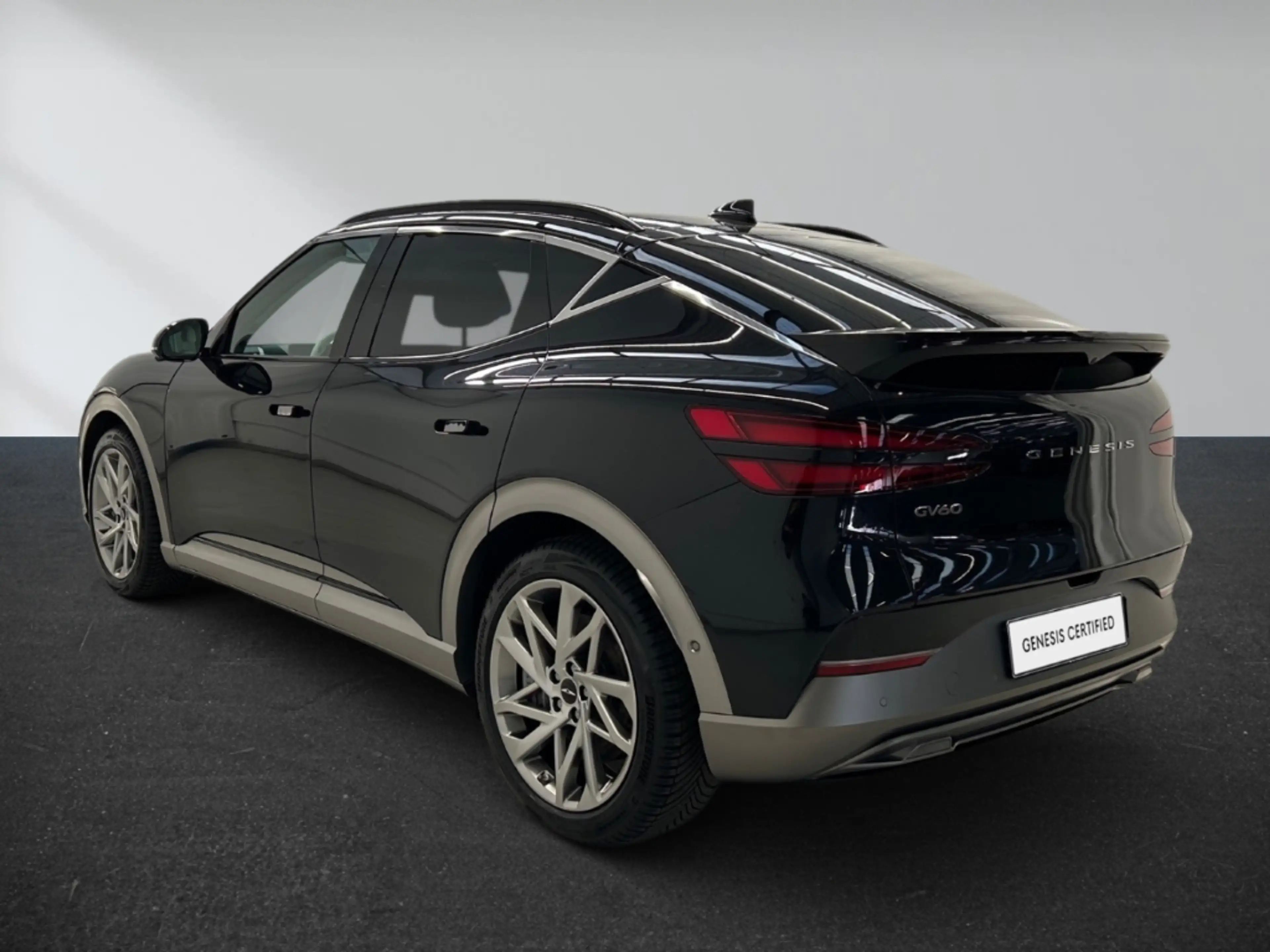 Genesis GV60 Sport Elektro 4WD Sportpaket Panorama Memory Sitze — photo 8