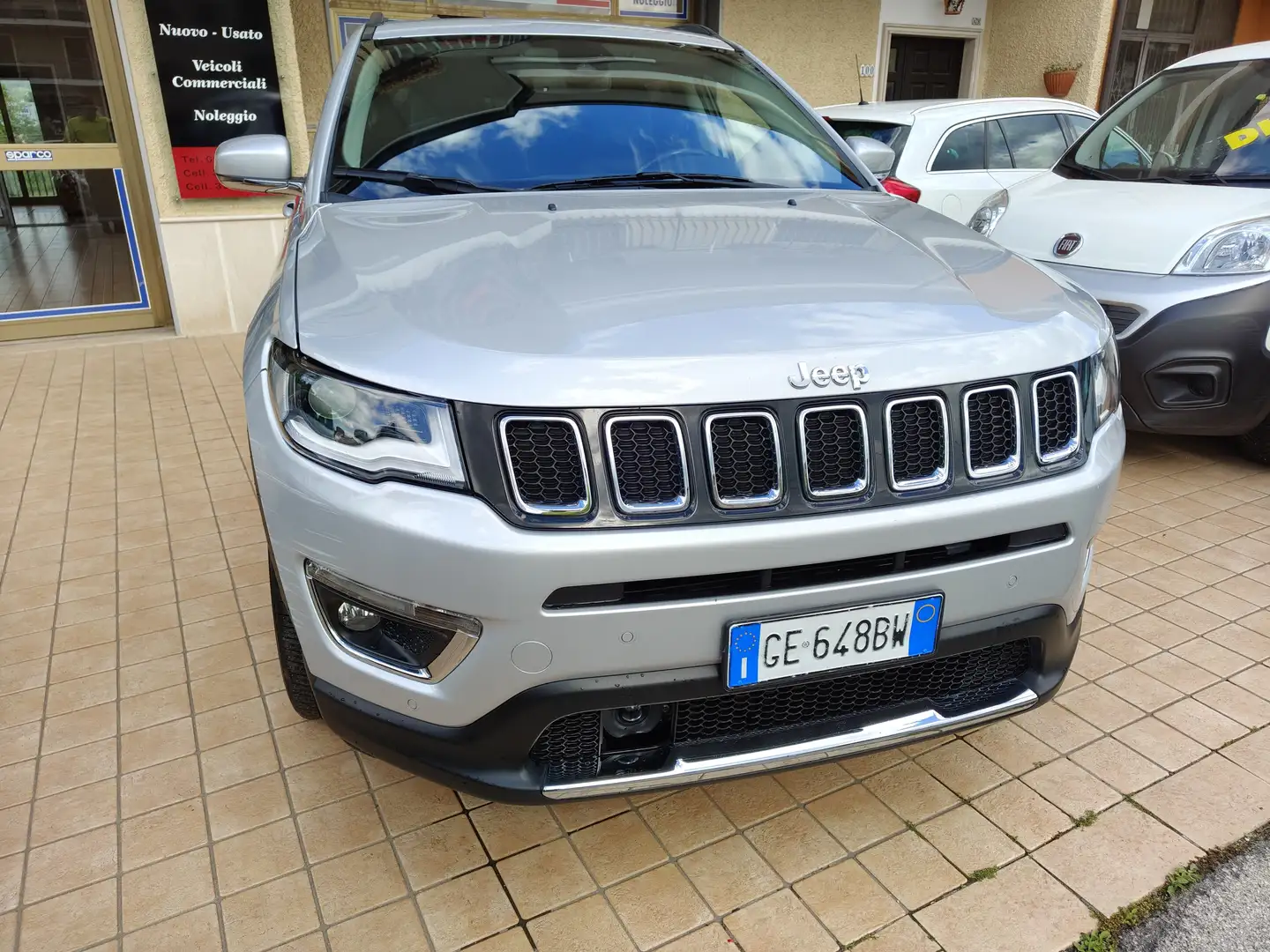 Jeep Compass Compass 1.6 mjt Limited 2wd 120cv my20 Silber - 2