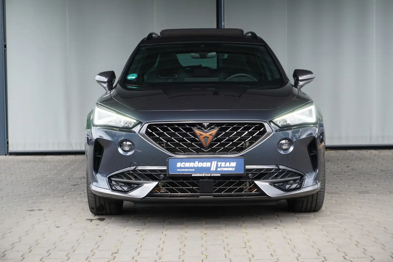 CUPRA Formentor 1.4 e-Hybrid VZ Priority Leder Pano Grau - 2