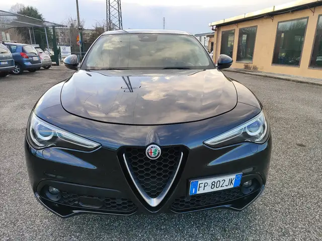 Alfa Romeo Stelvio 2.2 t Executive Q4 210cv auto