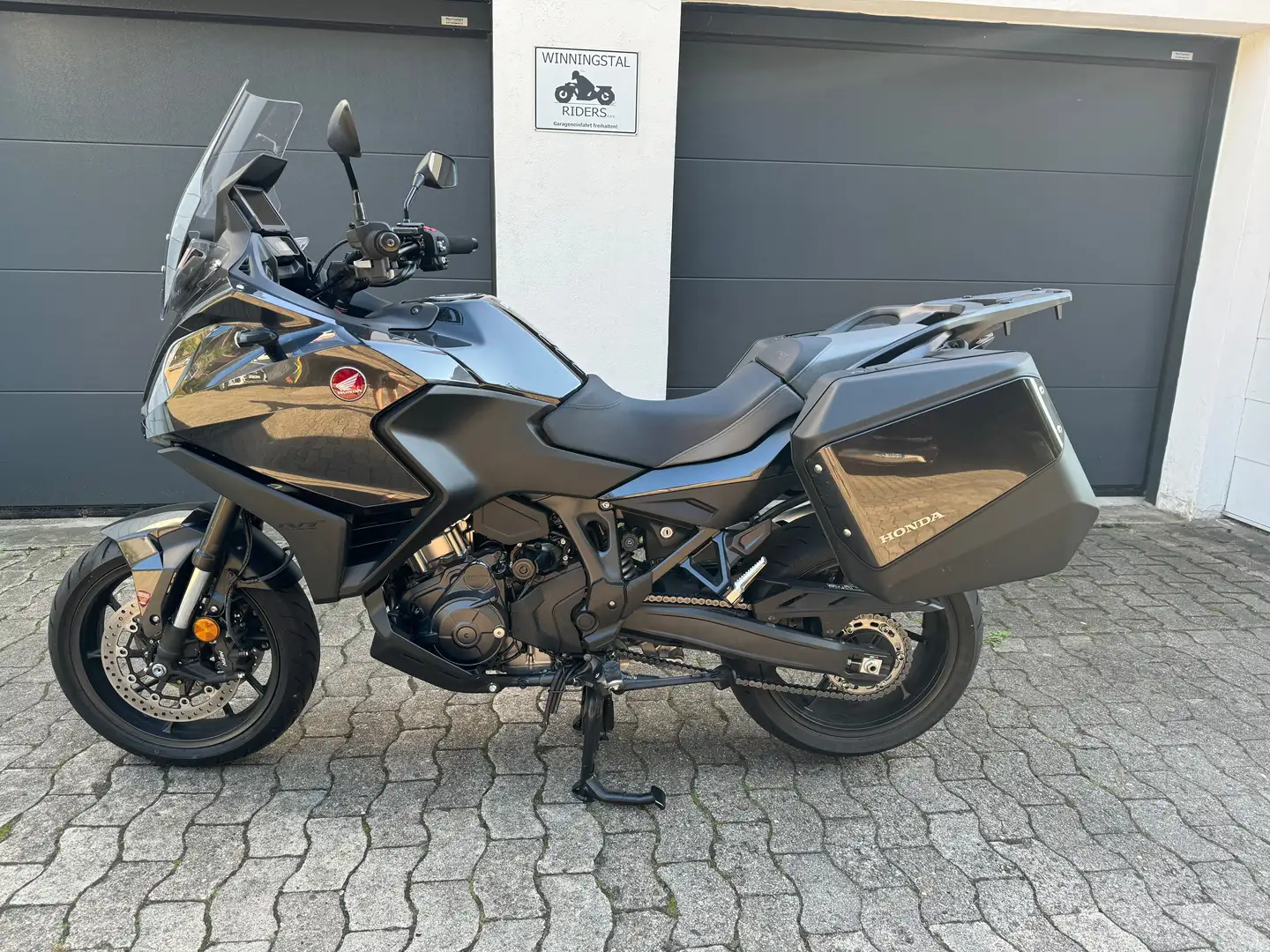 Honda NT 1100 DCT Schwarz - 1