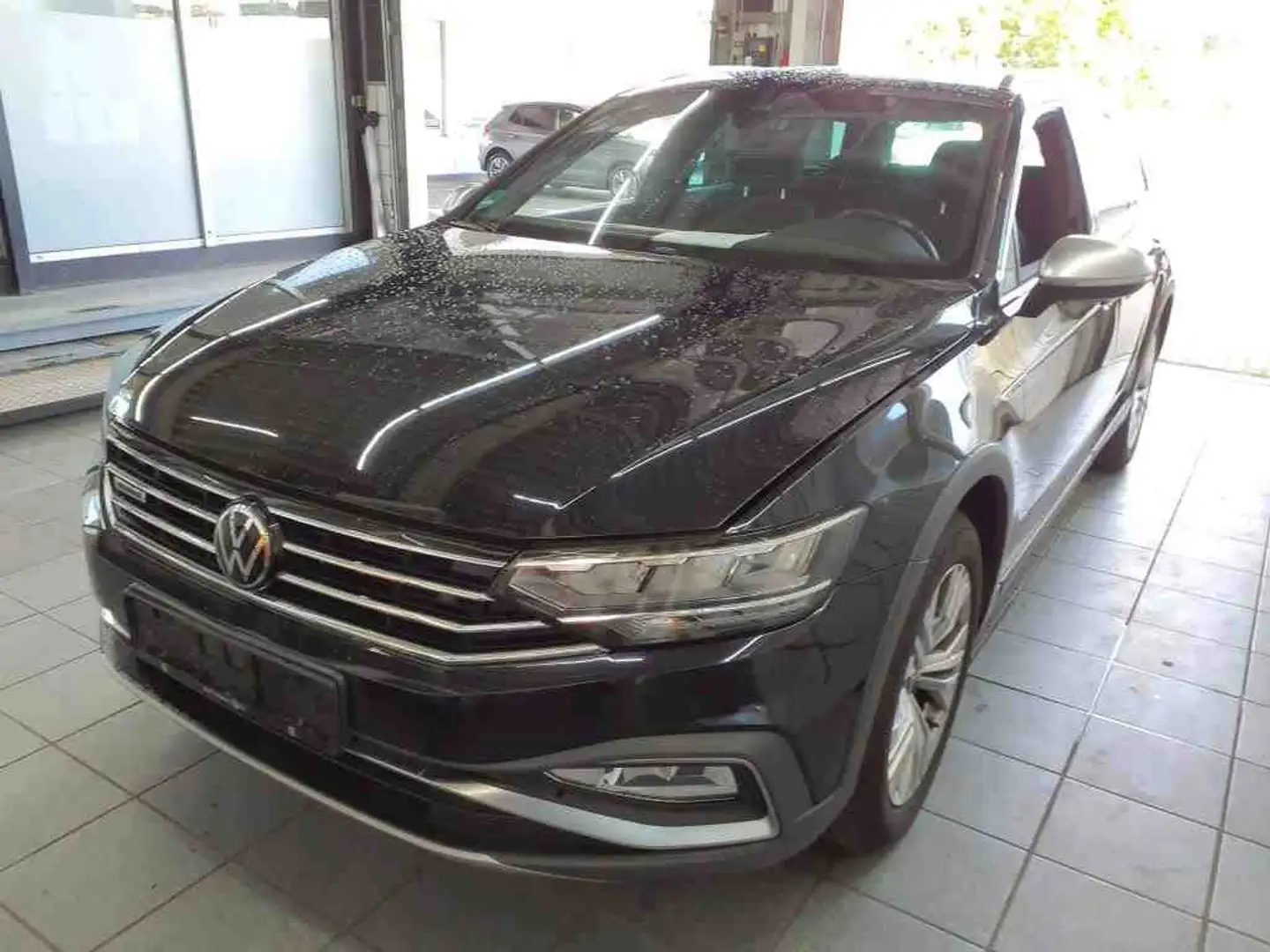 Volkswagen Passat Variant 2.0 TDI 4Motion DSG ALLTRACK*LED* Schwarz - 2