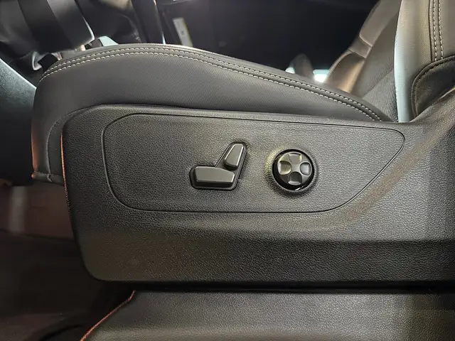 Dodge RAM Ram 1500 Quad Cab Ansicht 32