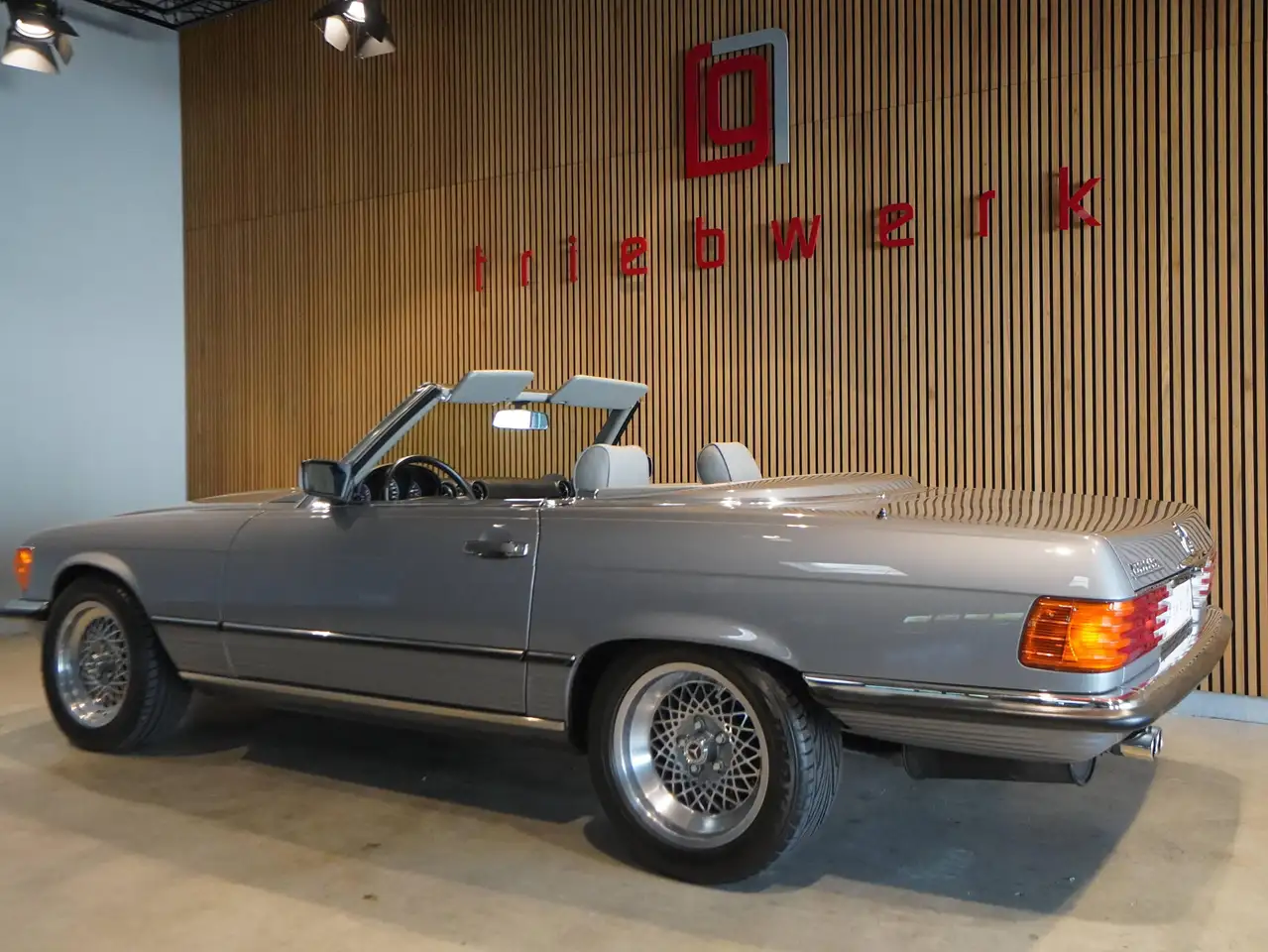 Mercedes-Benz SL 560 5.5 V8 R107*Frame off Restaurierung*Wie neu*, foto 3