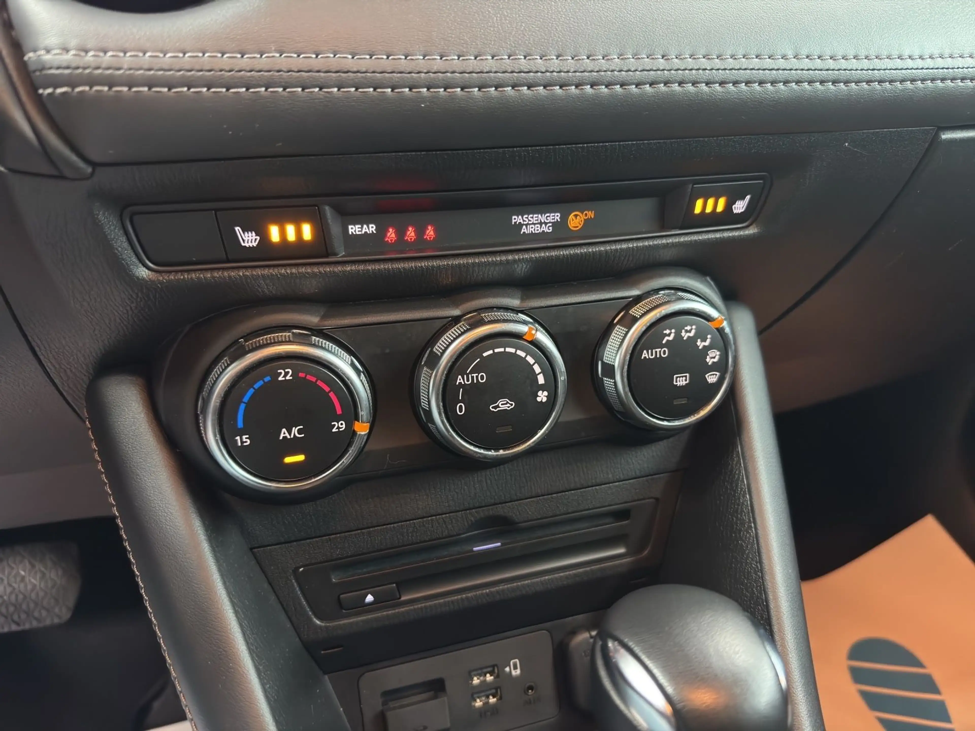 Mazda CX-3 Edition 100 Selektion Automatik — photo 15