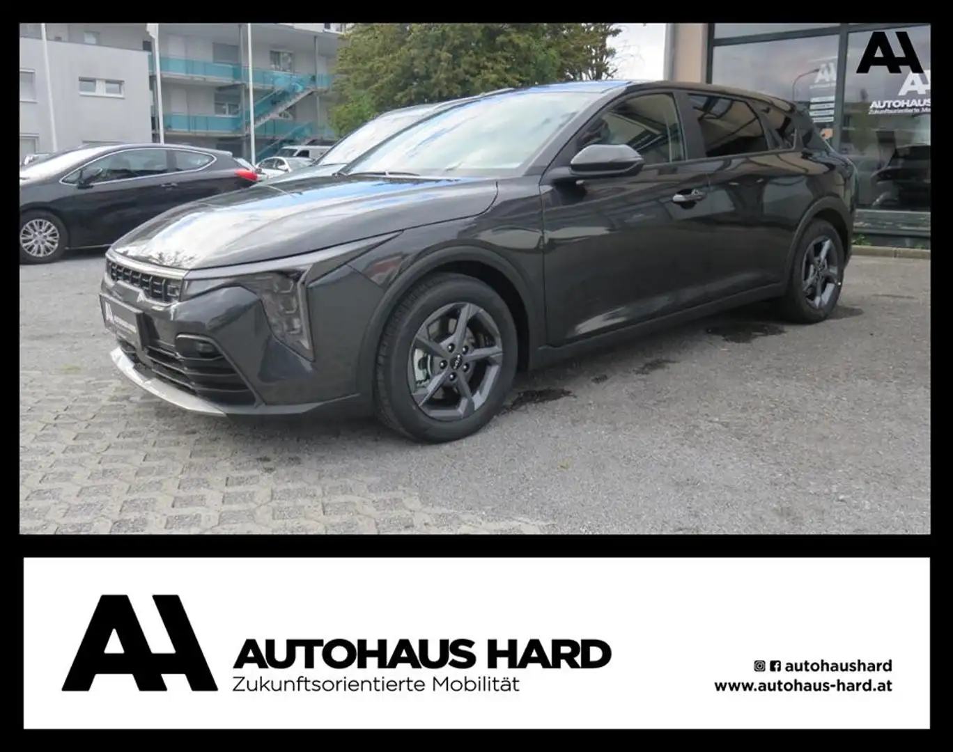 Kia K4 1,0 TGDI 48V Silber MT6 Grau - 1