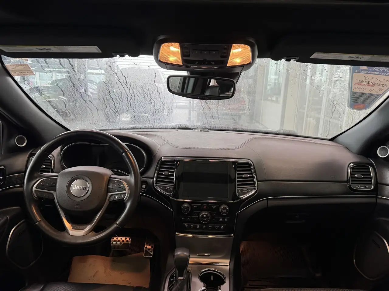 Jeep Grand Cherokee снимка Jeep Grand Cherokee