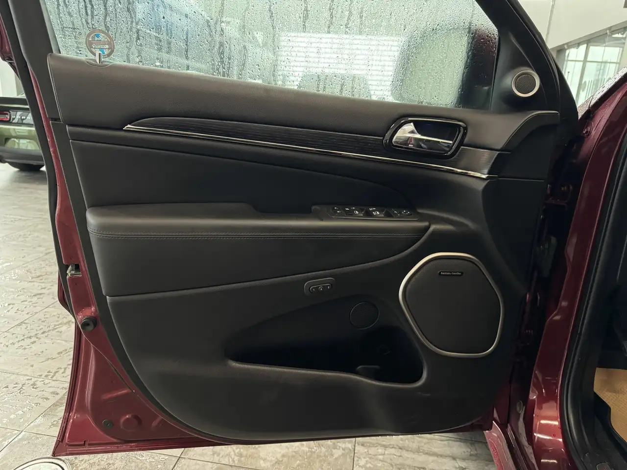 Jeep Grand Cherokee снимка Jeep Grand Cherokee